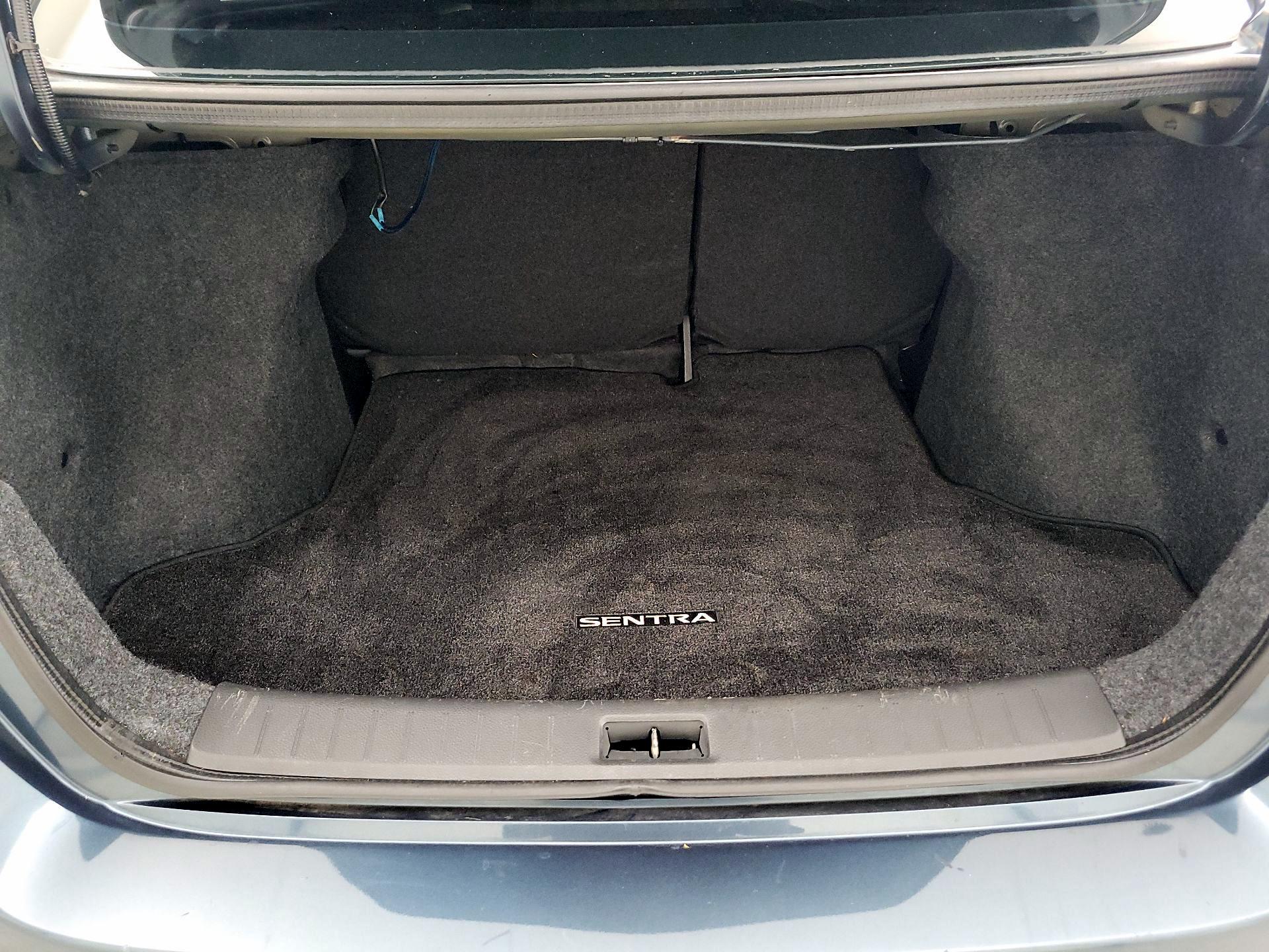 Thumbnail: 2017 Nissan Sentra - 20