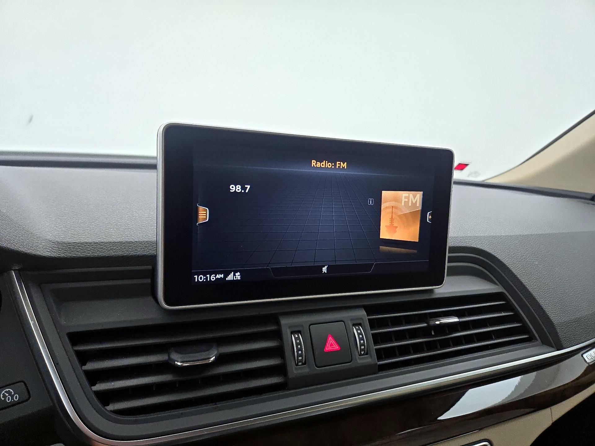 Thumbnail: 2020 Audi Q5 - 16