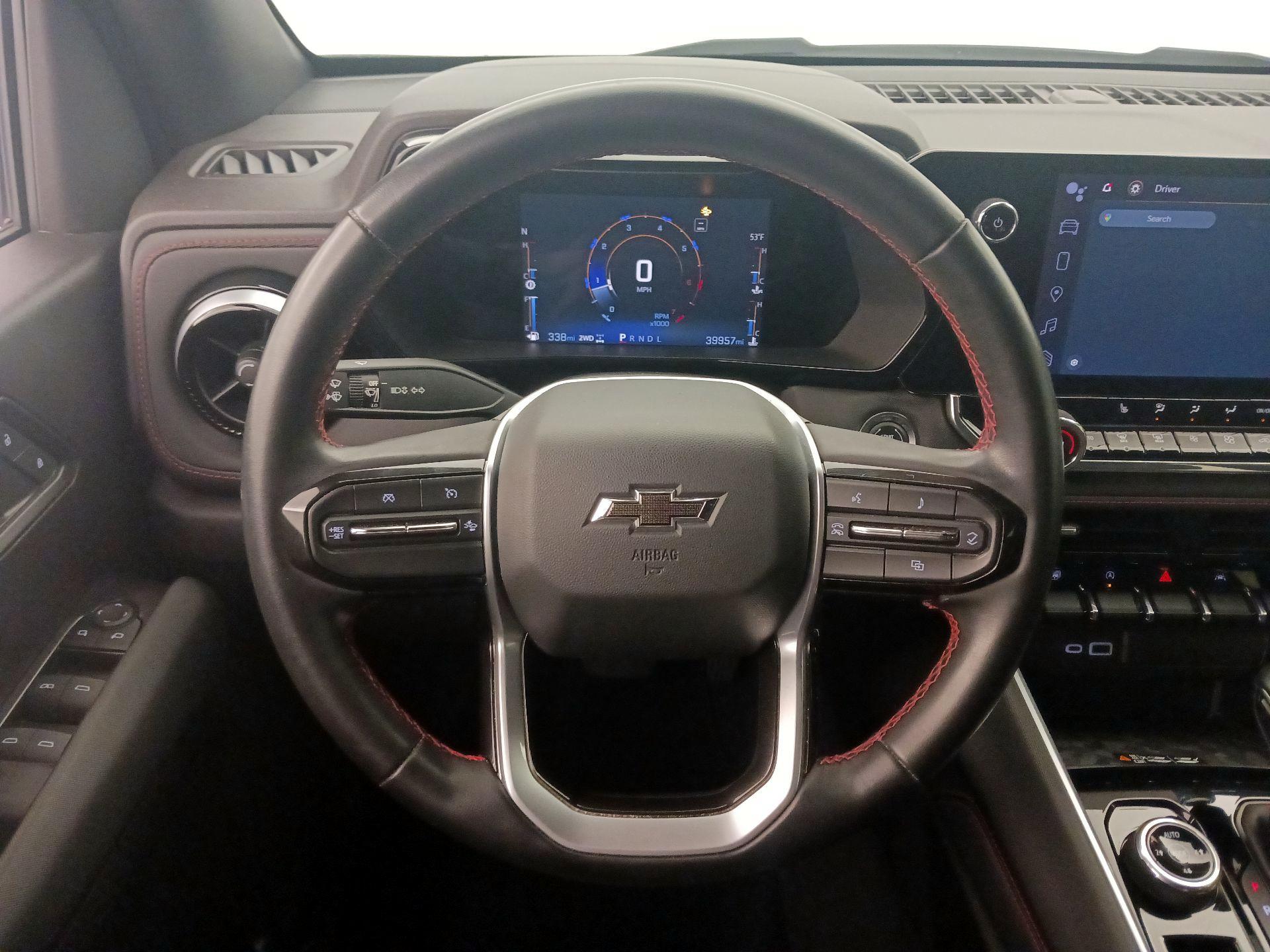 Thumbnail: 2023 Chevrolet Colorado - 10