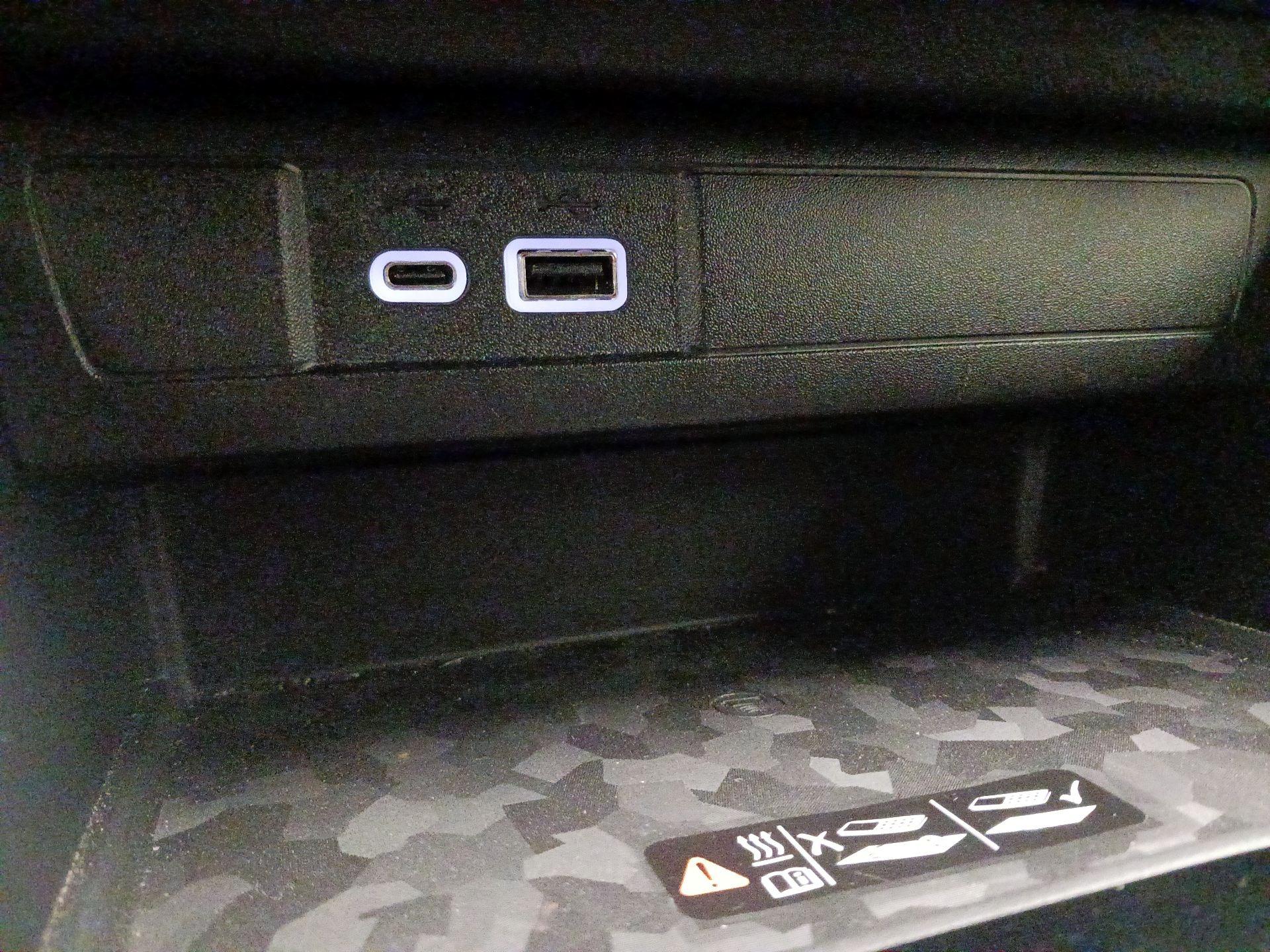 Thumbnail: 2023 Chevrolet Colorado - 18