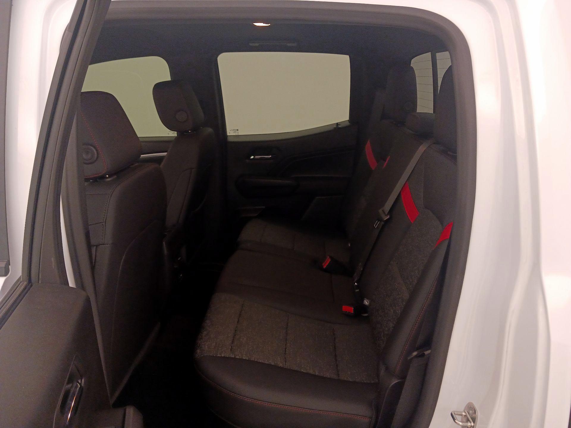 Thumbnail: 2023 Chevrolet Colorado - 19