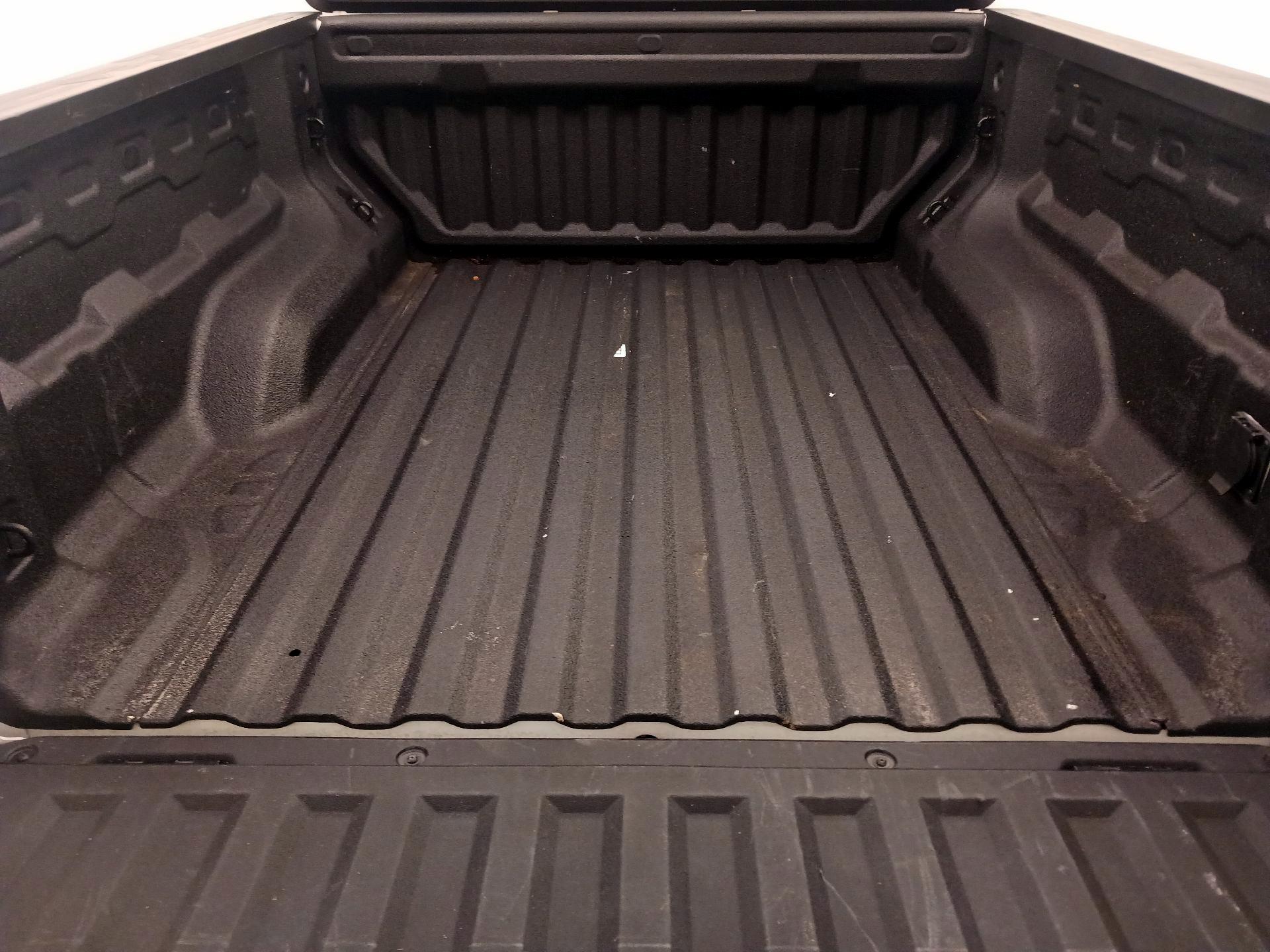 Thumbnail: 2023 Chevrolet Colorado - 20