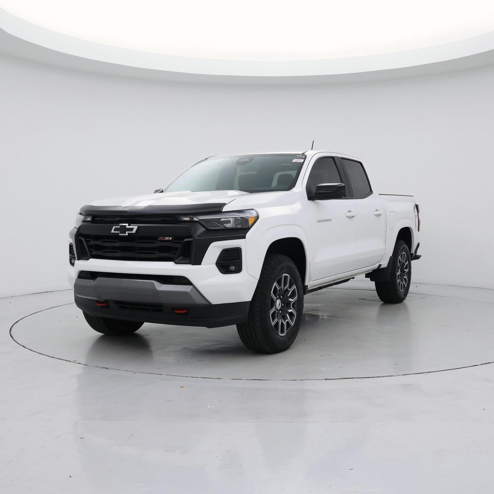 Thumbnail: 2023 Chevrolet Colorado - 4
