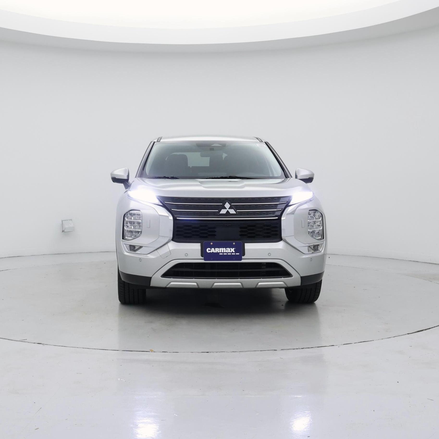 Thumbnail: 2023 Mitsubishi Outlander - 5