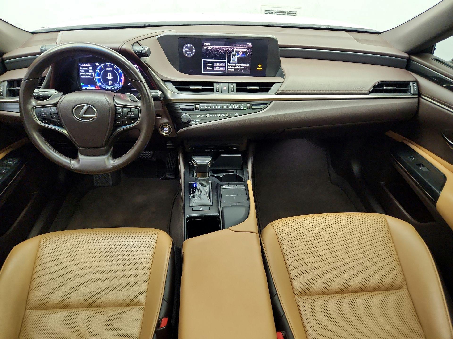 Thumbnail: 2020 Lexus ES - 9