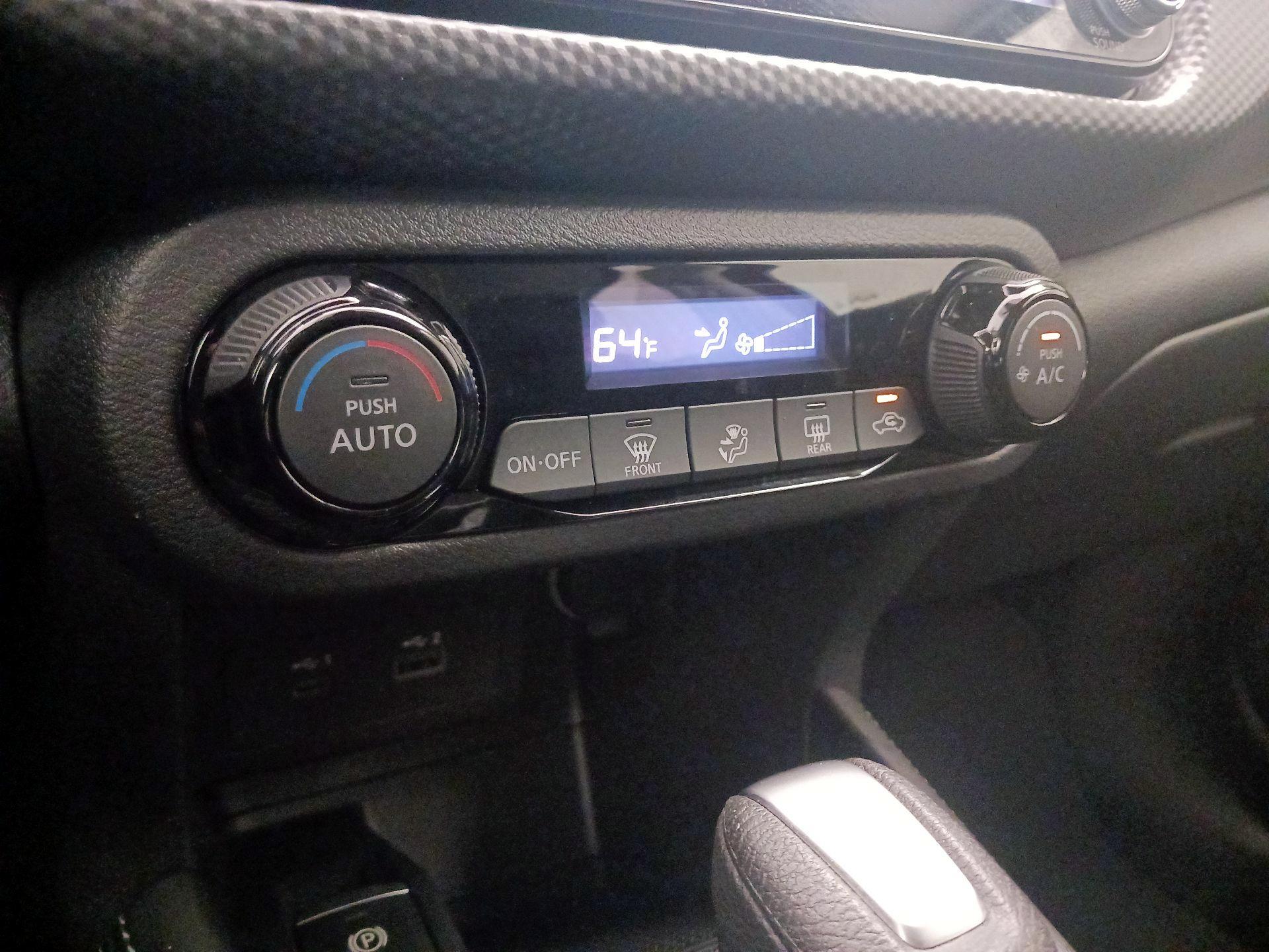 Thumbnail: 2021 Nissan Kicks - 15