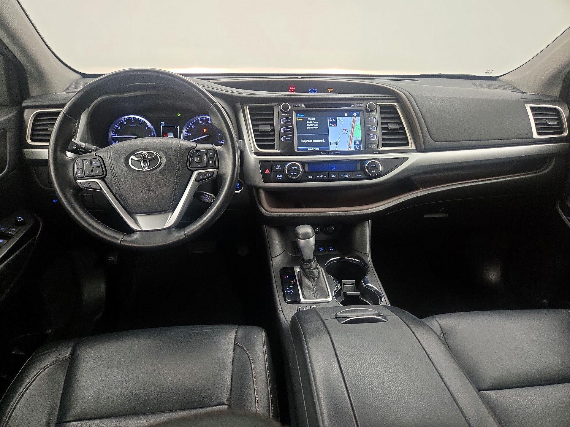 Thumbnail: 2018 Toyota Highlander - 9