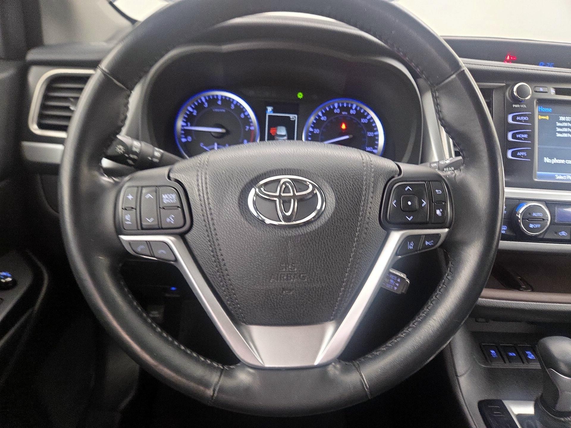 Thumbnail: 2018 Toyota Highlander - 10