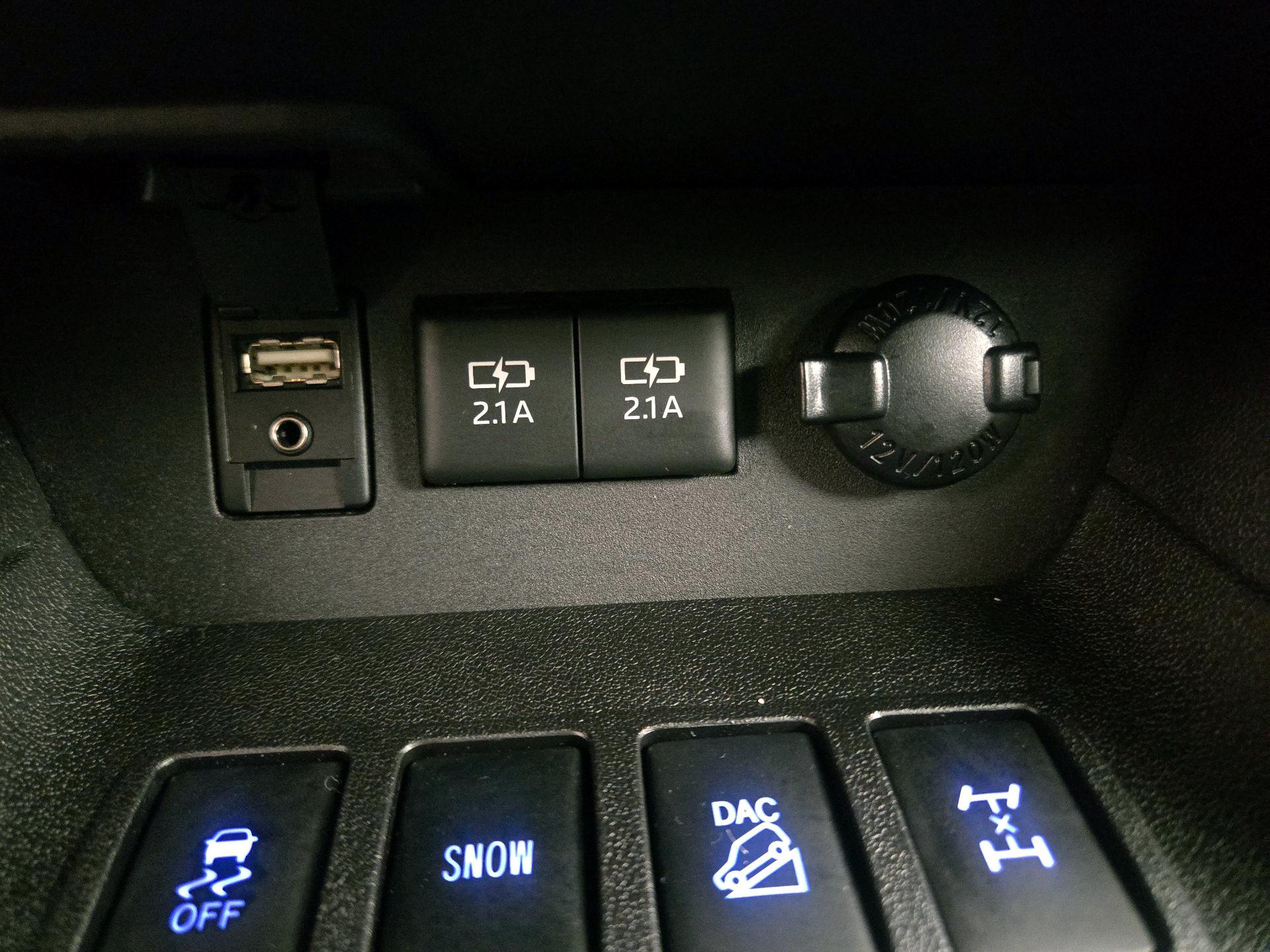 Thumbnail: 2018 Toyota Highlander - 19