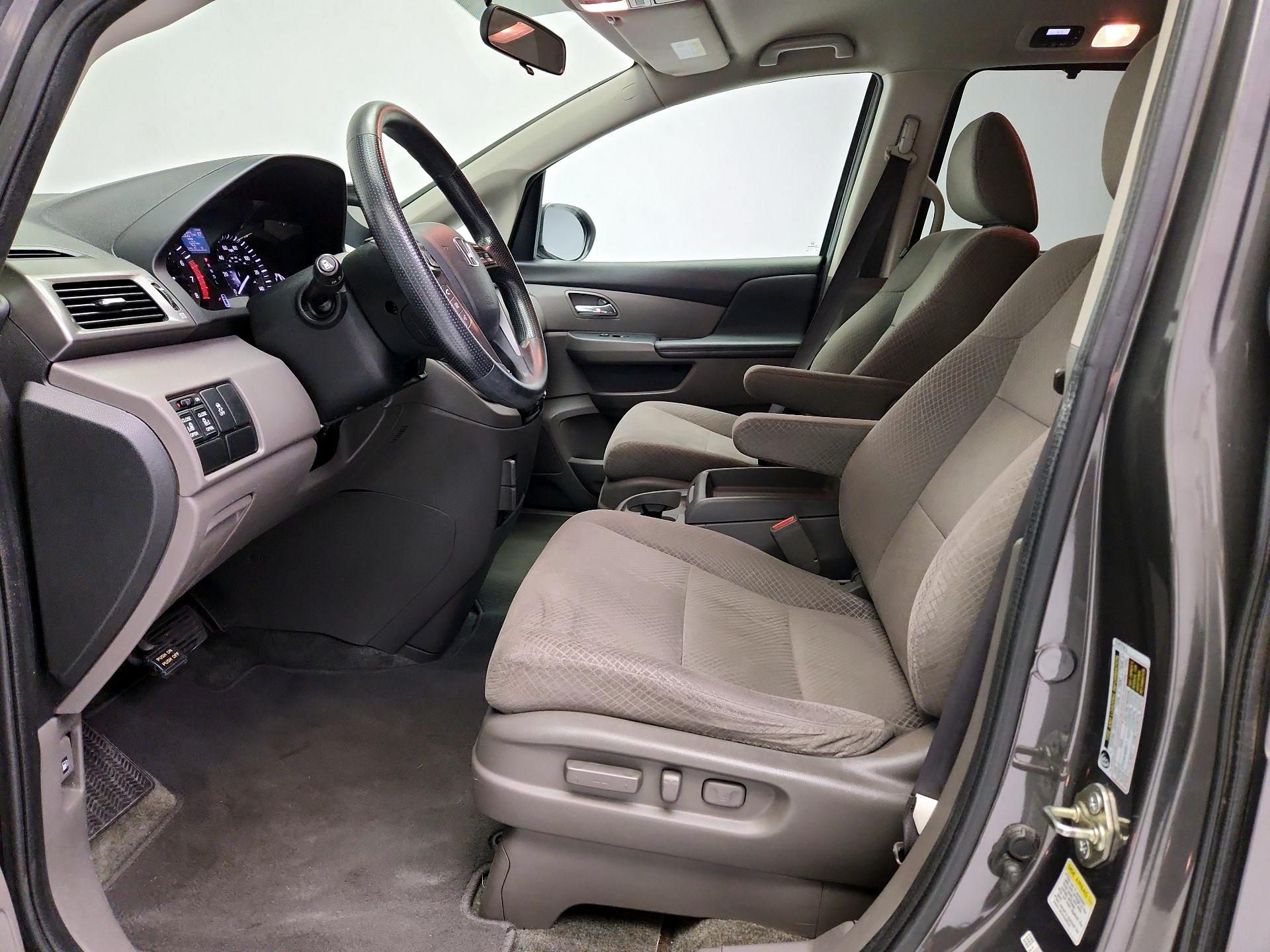 Thumbnail: 2015 Honda Odyssey - 11