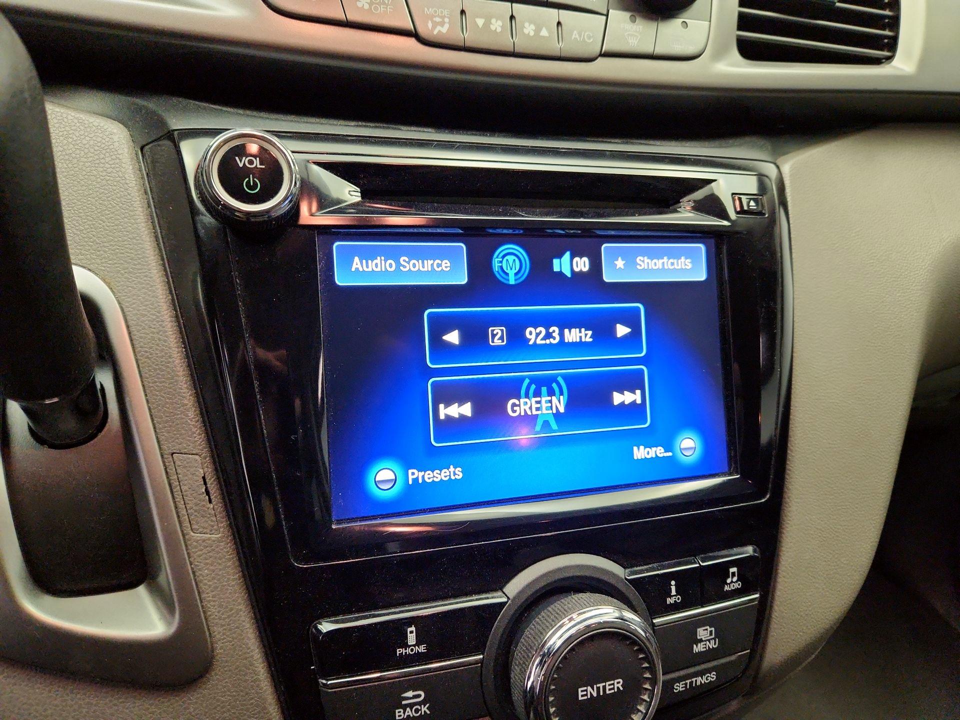 Thumbnail: 2015 Honda Odyssey - 15