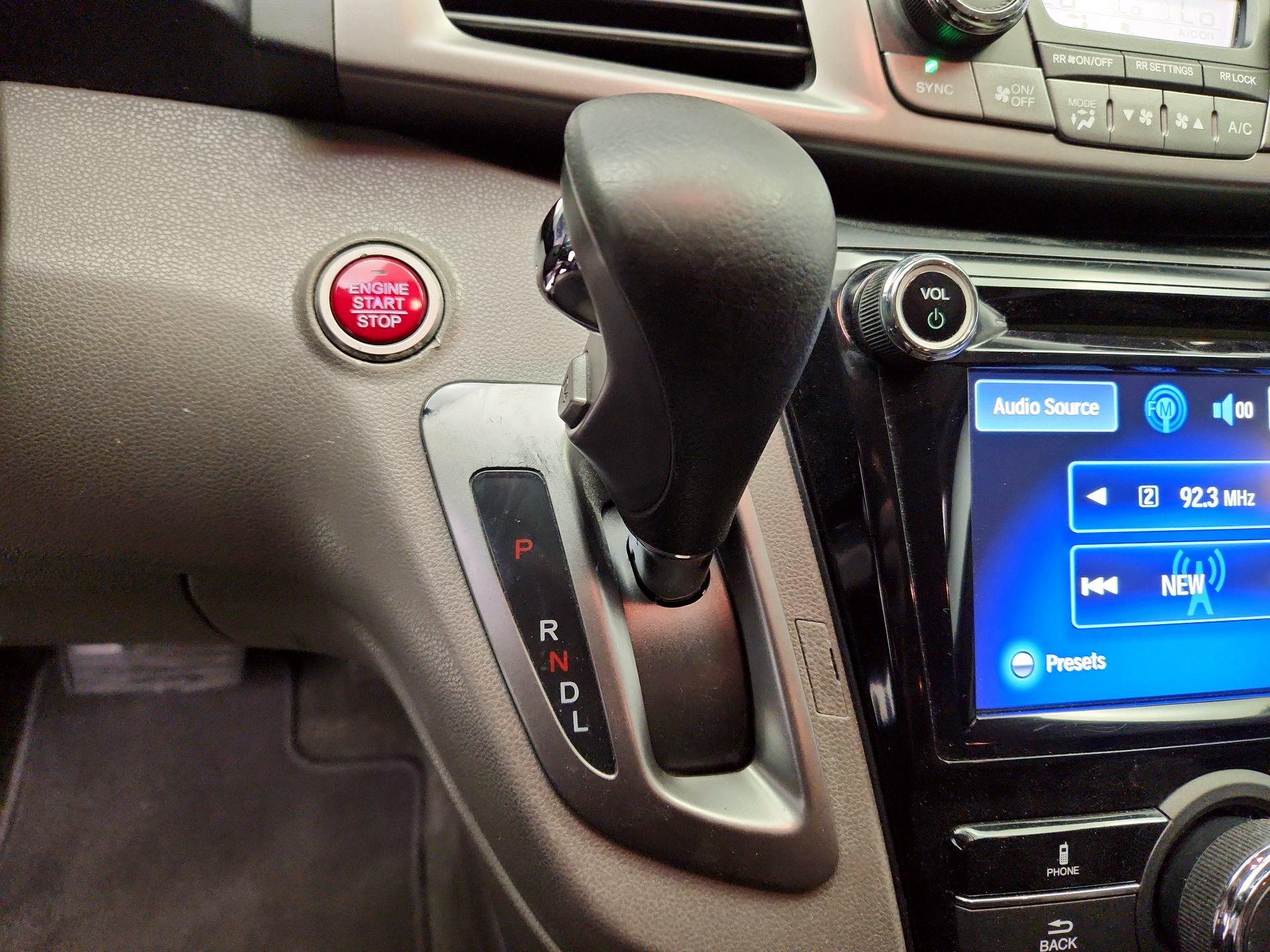 Thumbnail: 2015 Honda Odyssey - 17