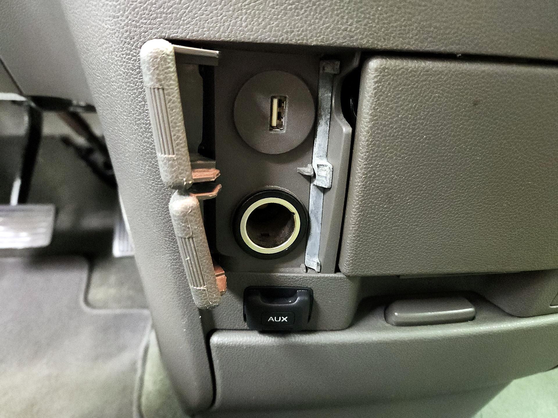 Thumbnail: 2015 Honda Odyssey - 18