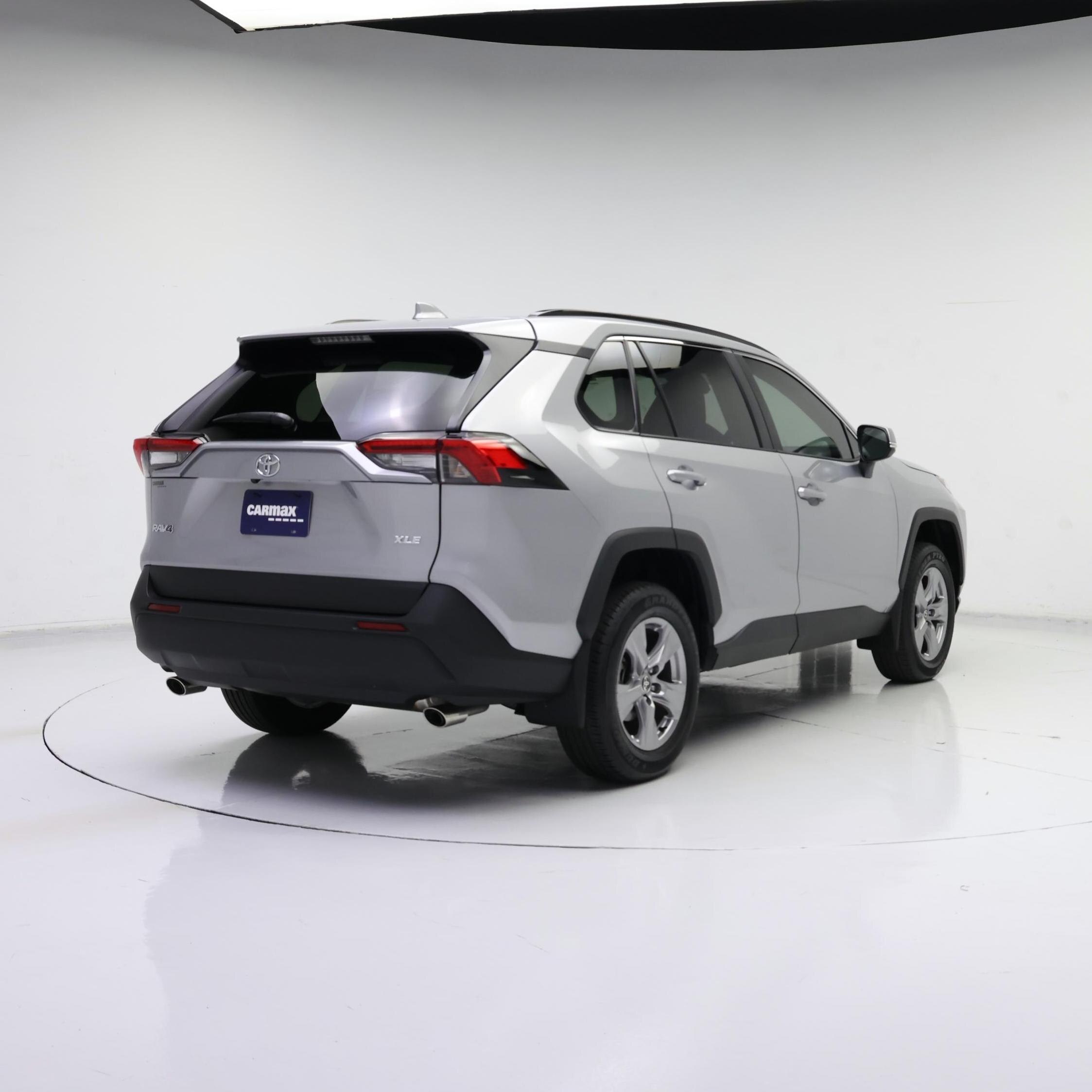 Thumbnail: 2025 Toyota RAV4 - 8