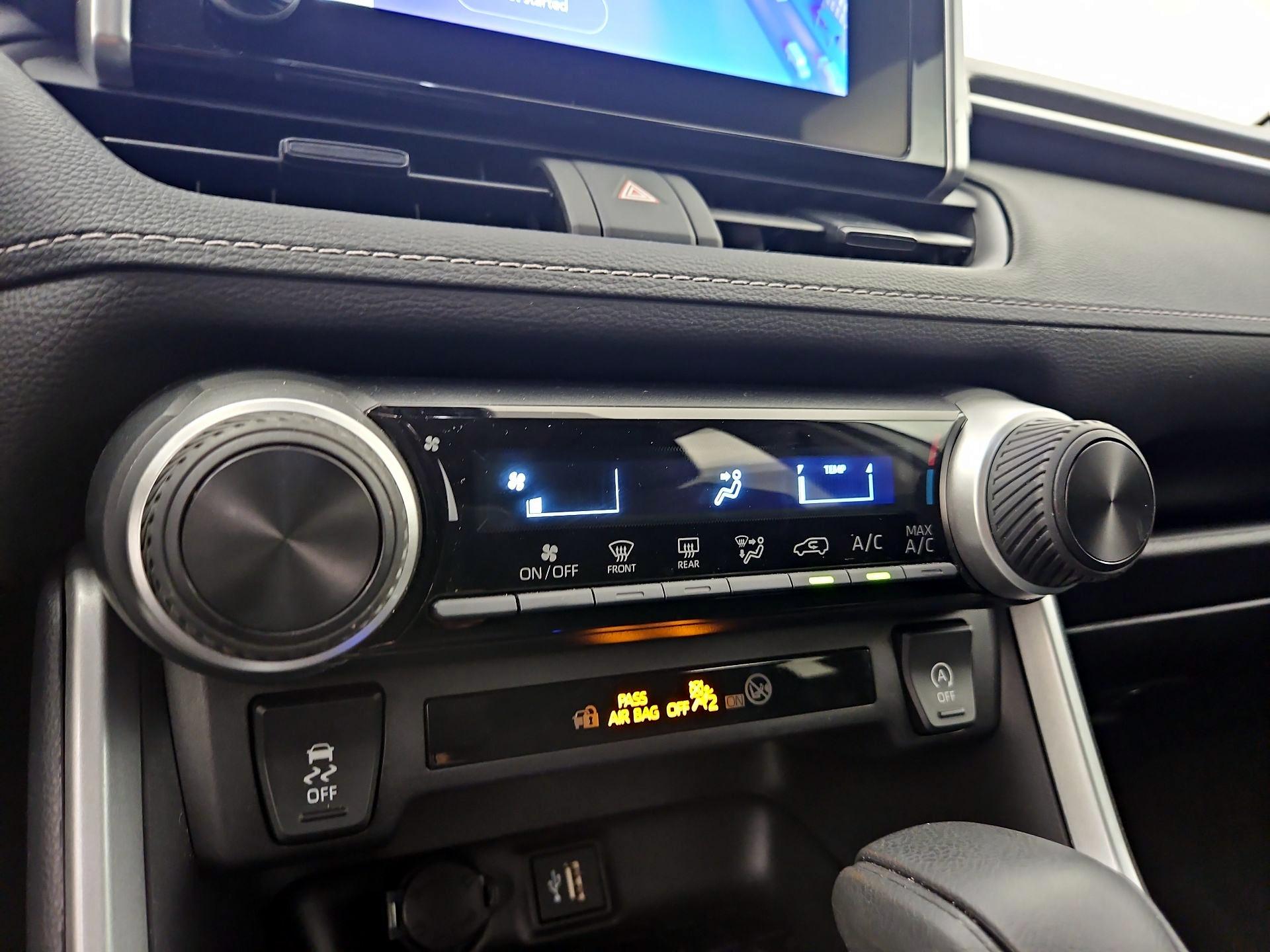 Thumbnail: 2024 Toyota RAV4 - 16