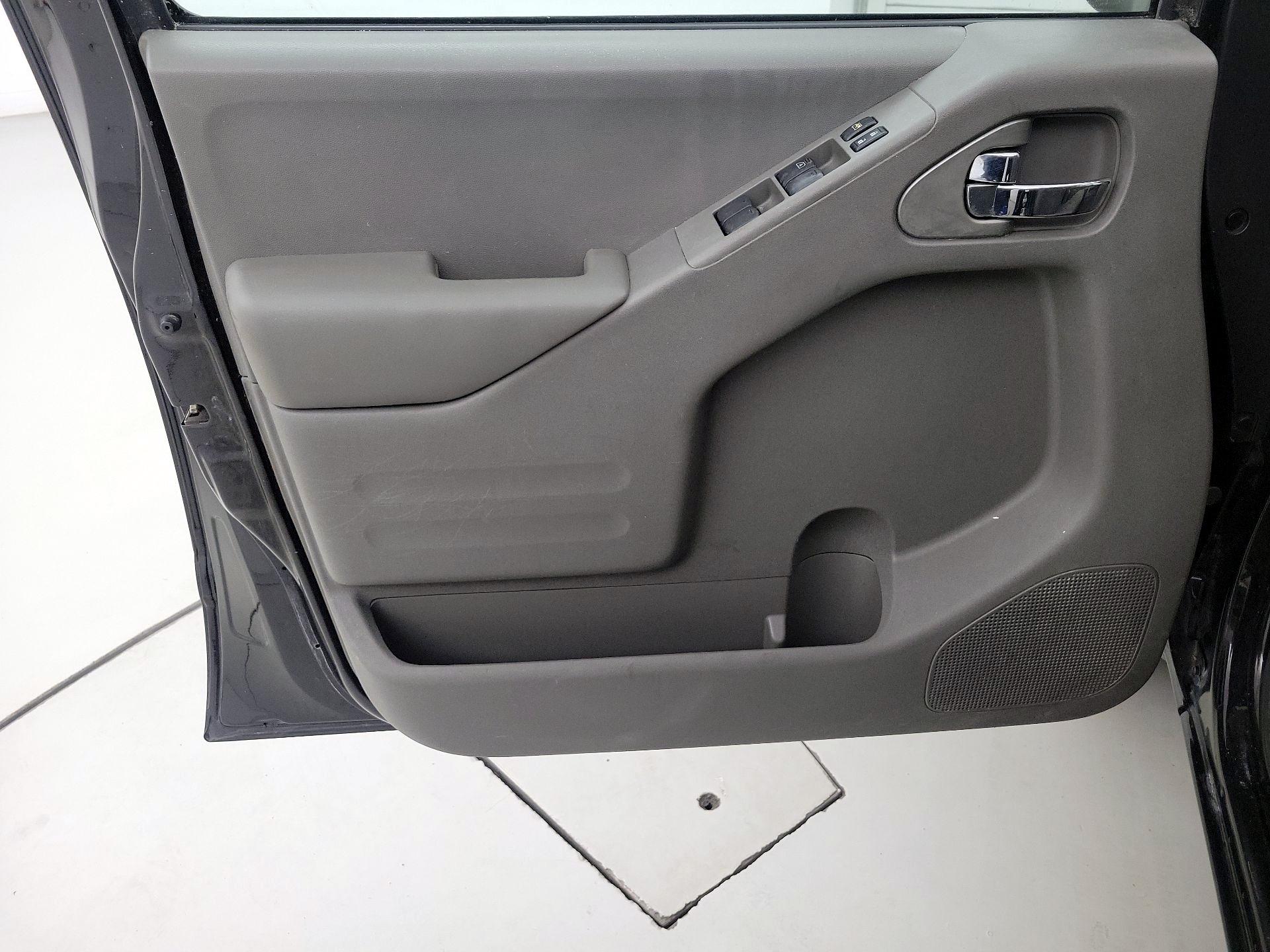 Thumbnail: 2016 Nissan Frontier - 12