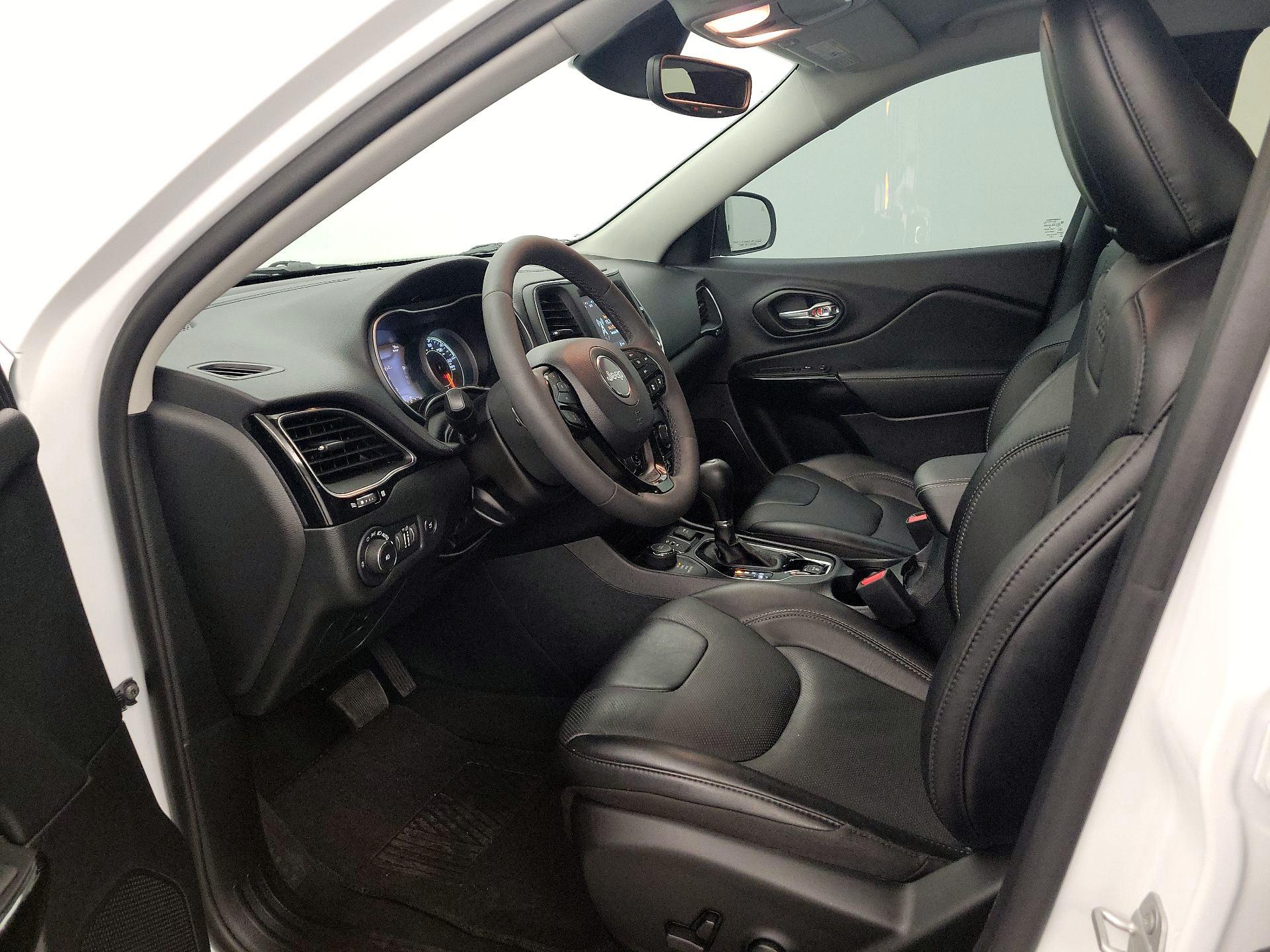 Thumbnail: 2023 Jeep Cherokee - 11