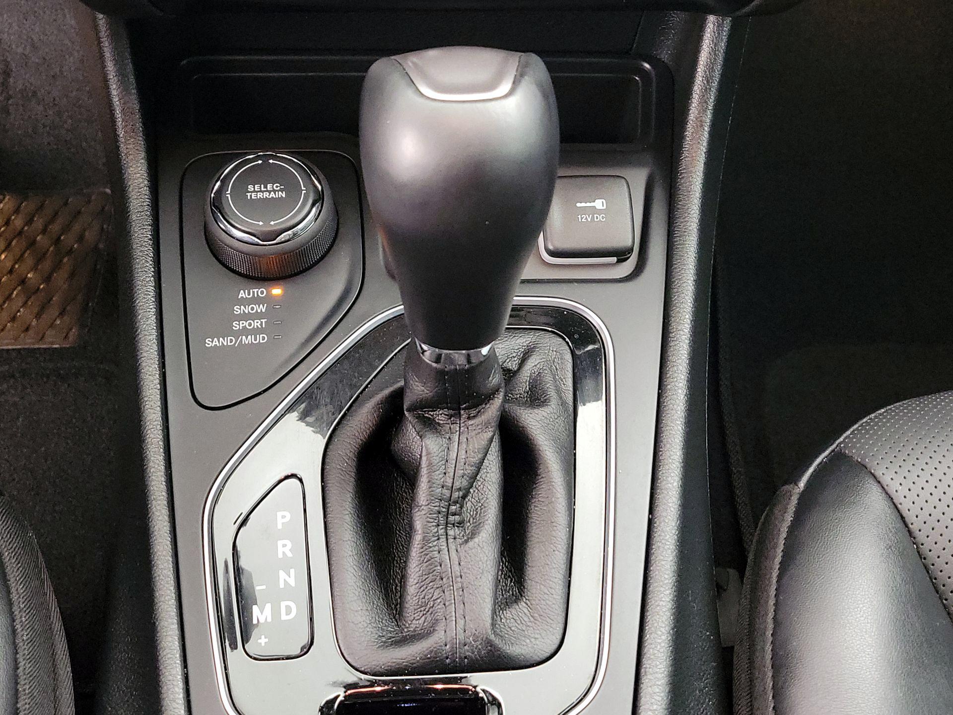 Thumbnail: 2023 Jeep Cherokee - 18