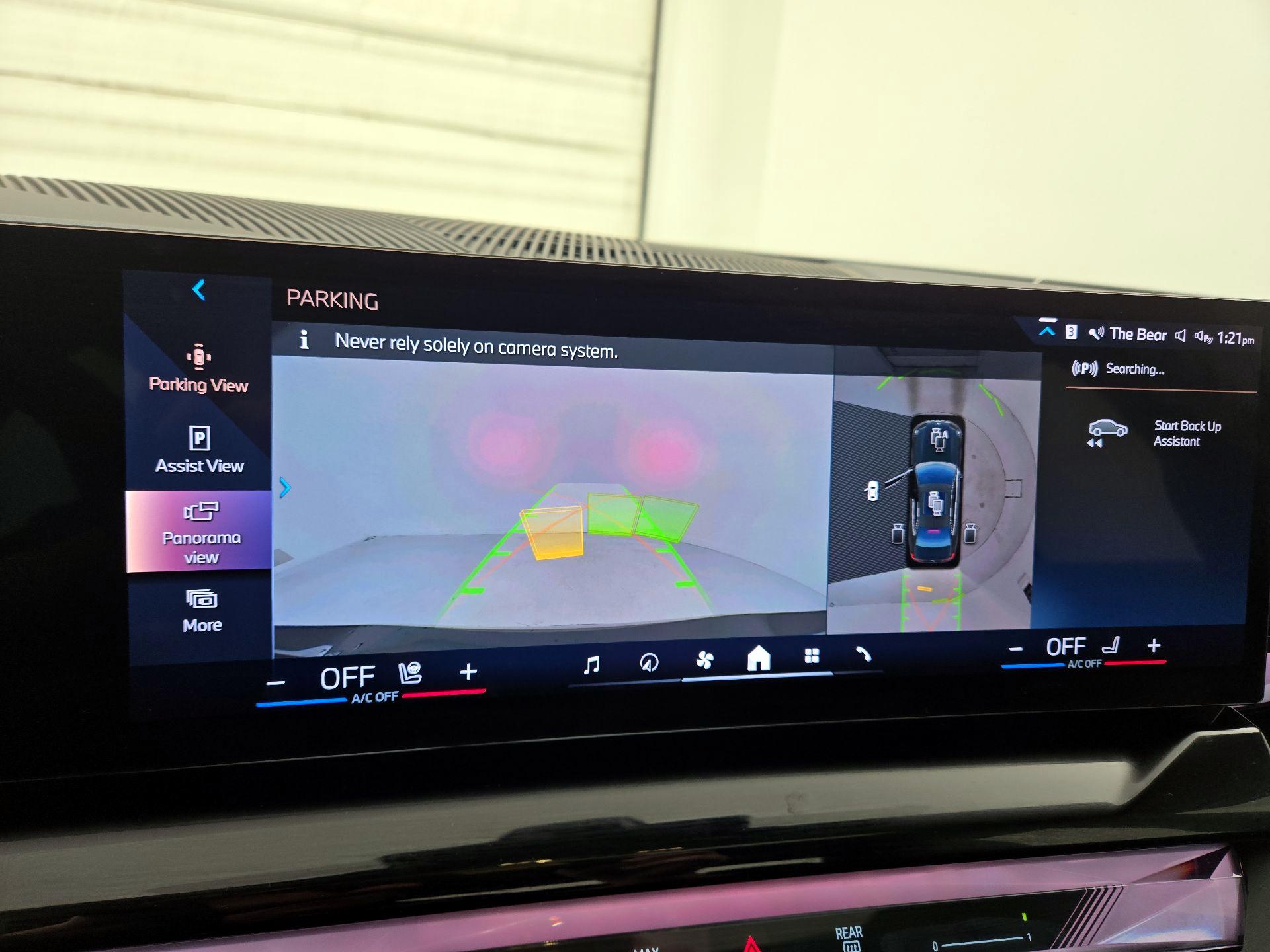 Thumbnail: 2025 BMW 5 Series - 15