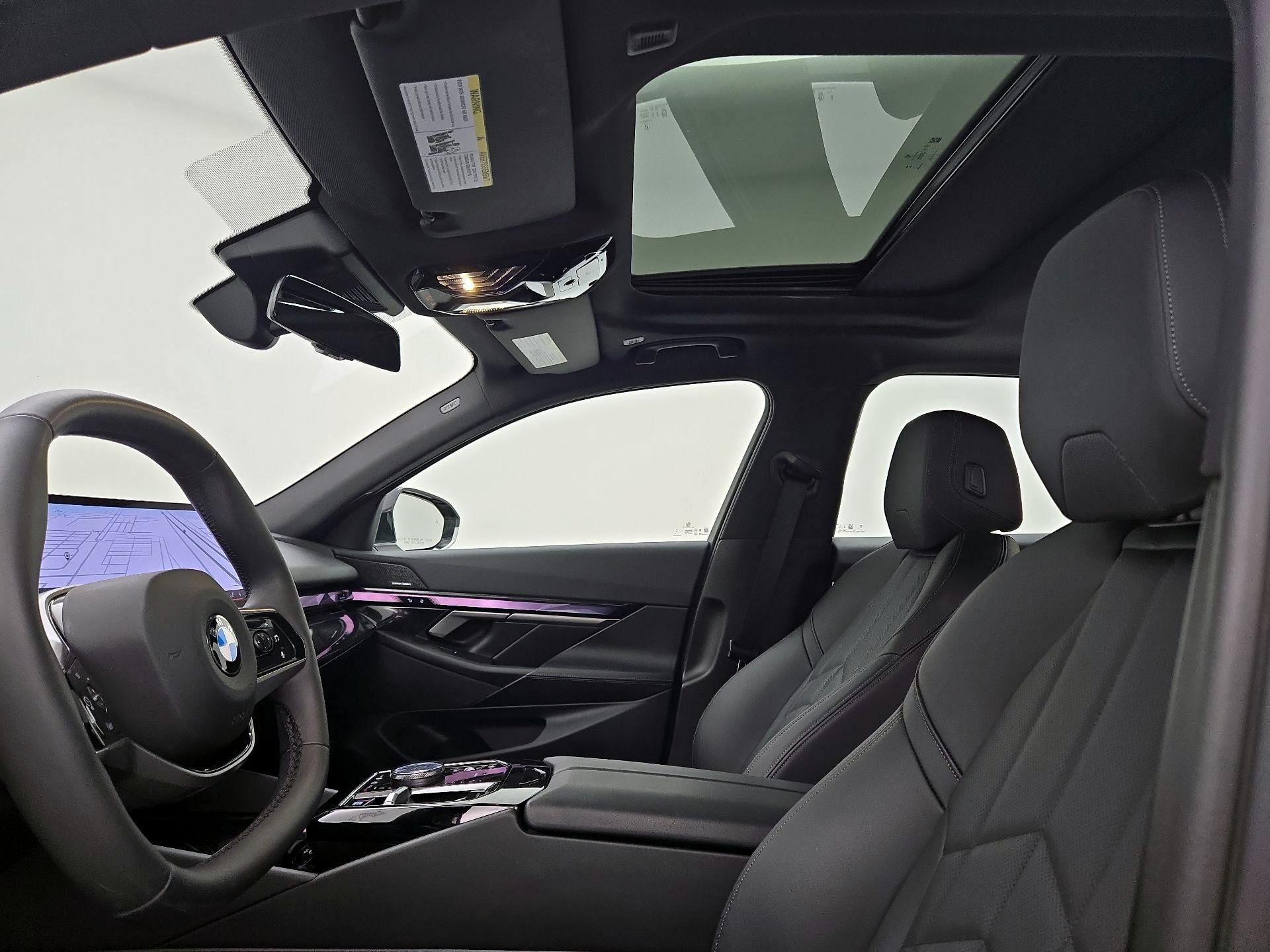 Thumbnail: 2025 BMW 5 Series - 19