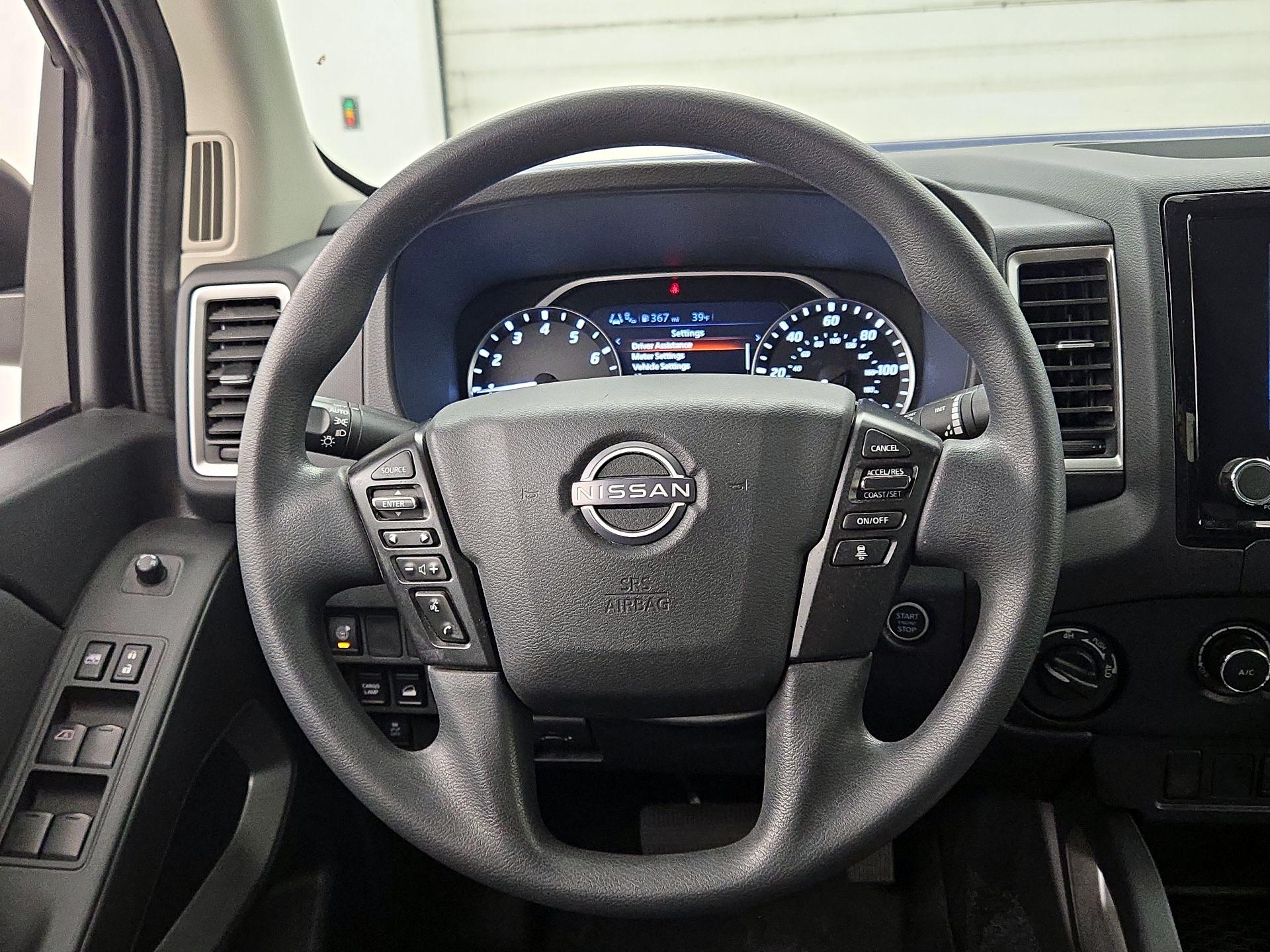 Thumbnail: 2023 Nissan Frontier - 10