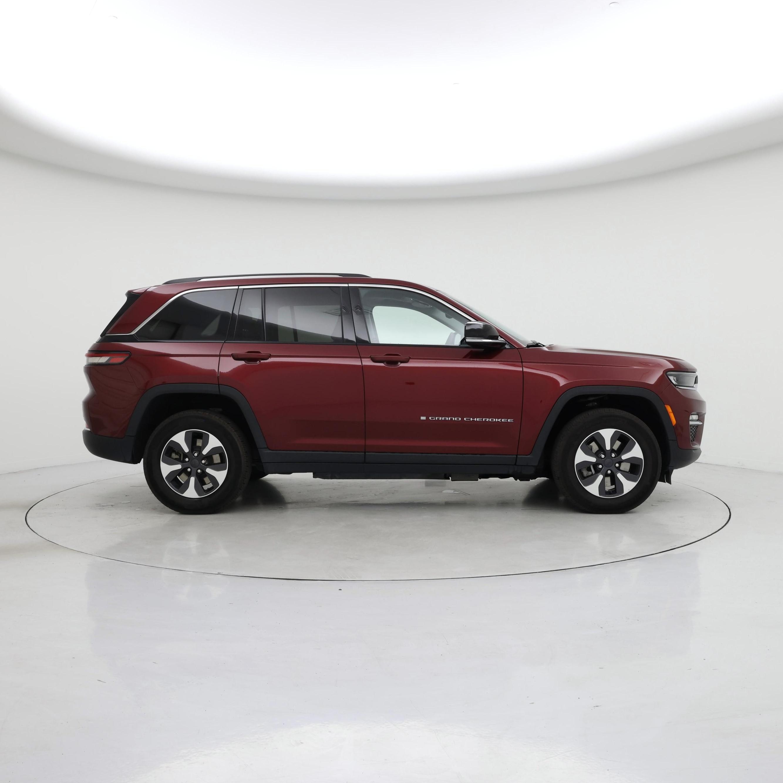 Thumbnail: 2023 Jeep Grand Cherokee - 7