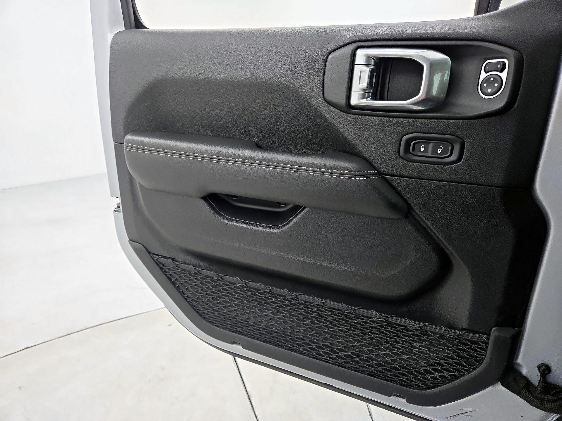 Thumbnail: 2023 Jeep Wrangler - 12