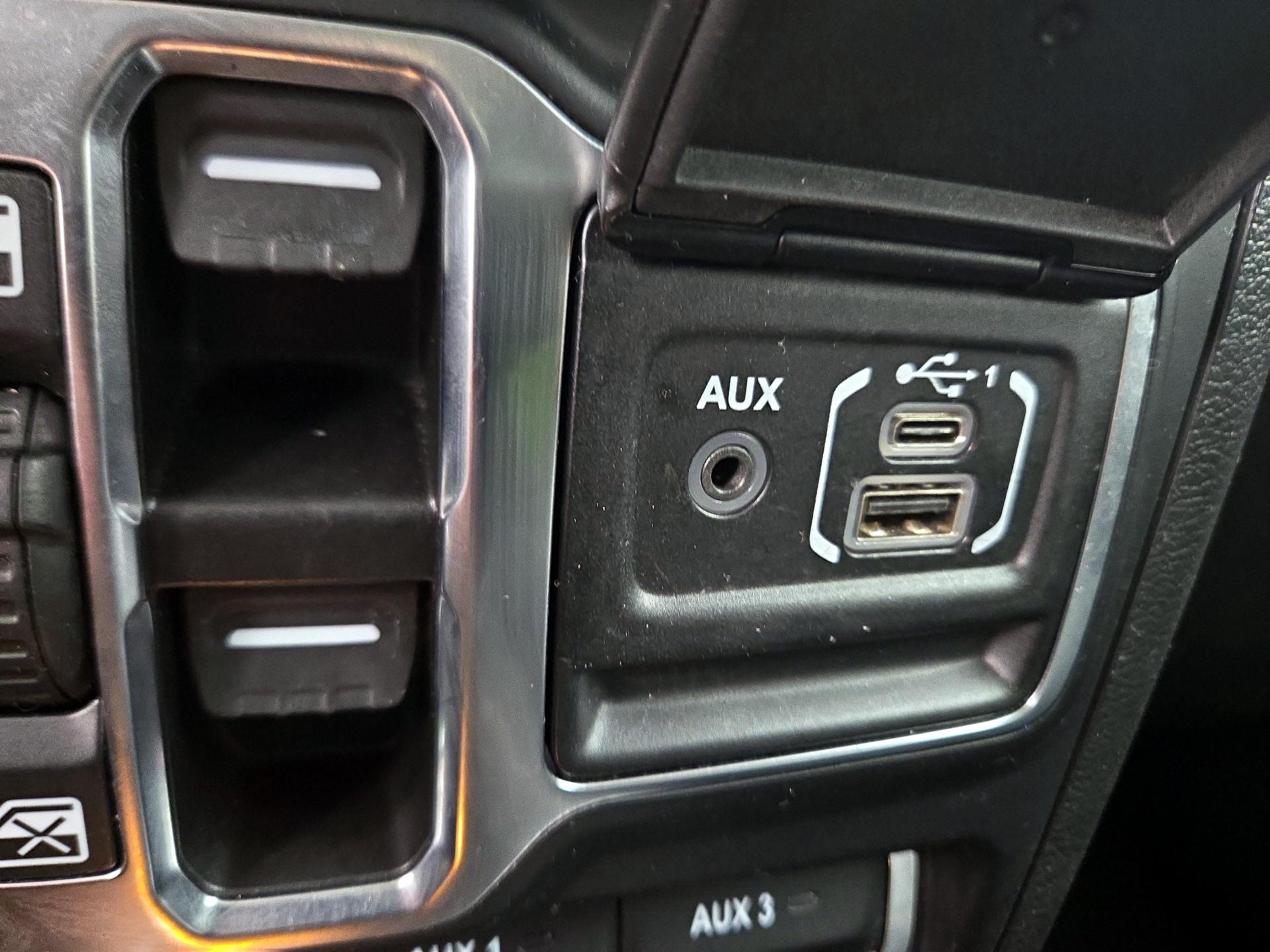 Thumbnail: 2023 Jeep Wrangler - 19