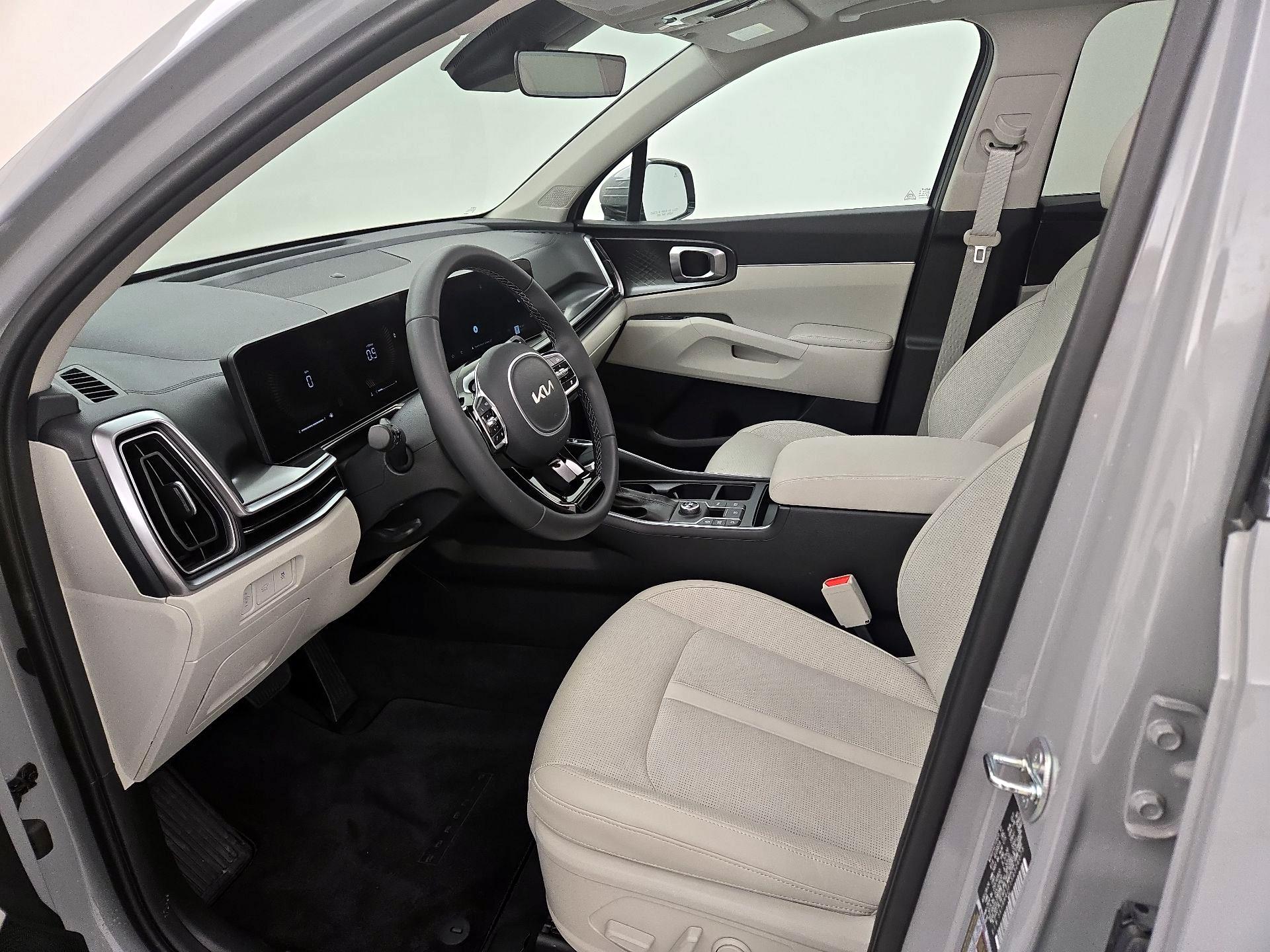 Thumbnail: 2025 Kia Sorento - 11