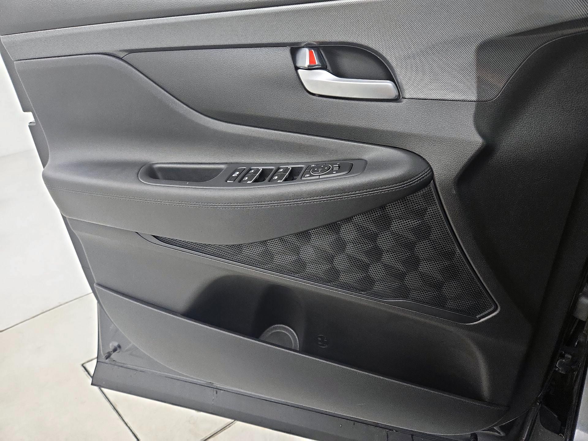 Thumbnail: 2023 Hyundai Santa Fe - 12