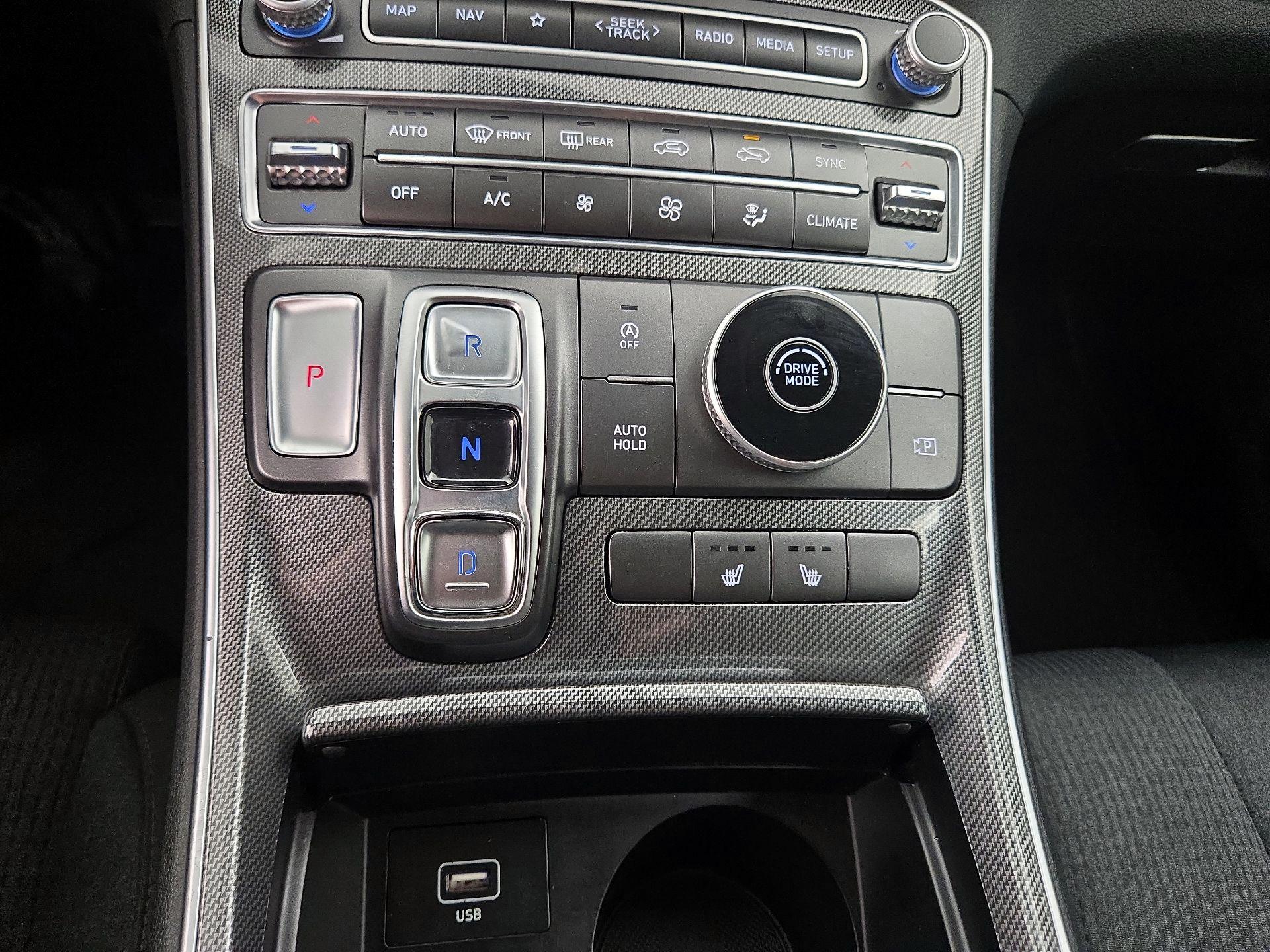 Thumbnail: 2023 Hyundai Santa Fe - 18