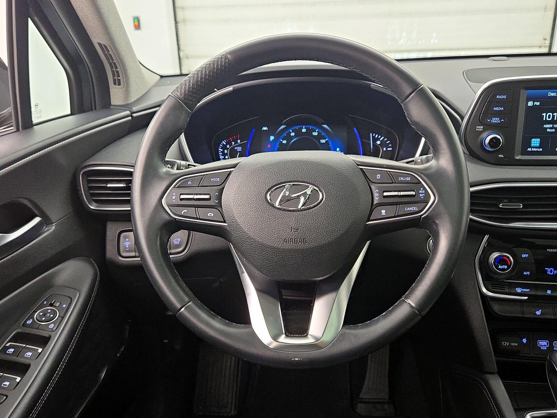 Thumbnail: 2020 Hyundai Santa Fe - 10