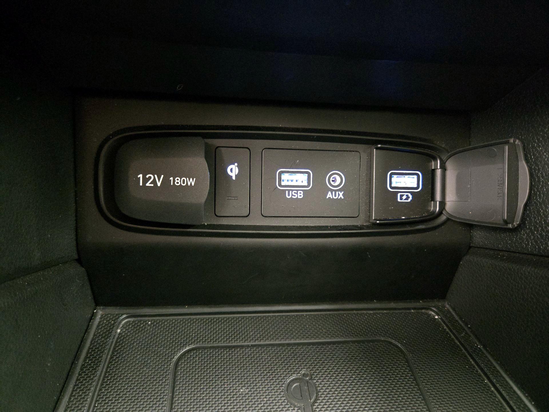 Thumbnail: 2020 Hyundai Santa Fe - 18