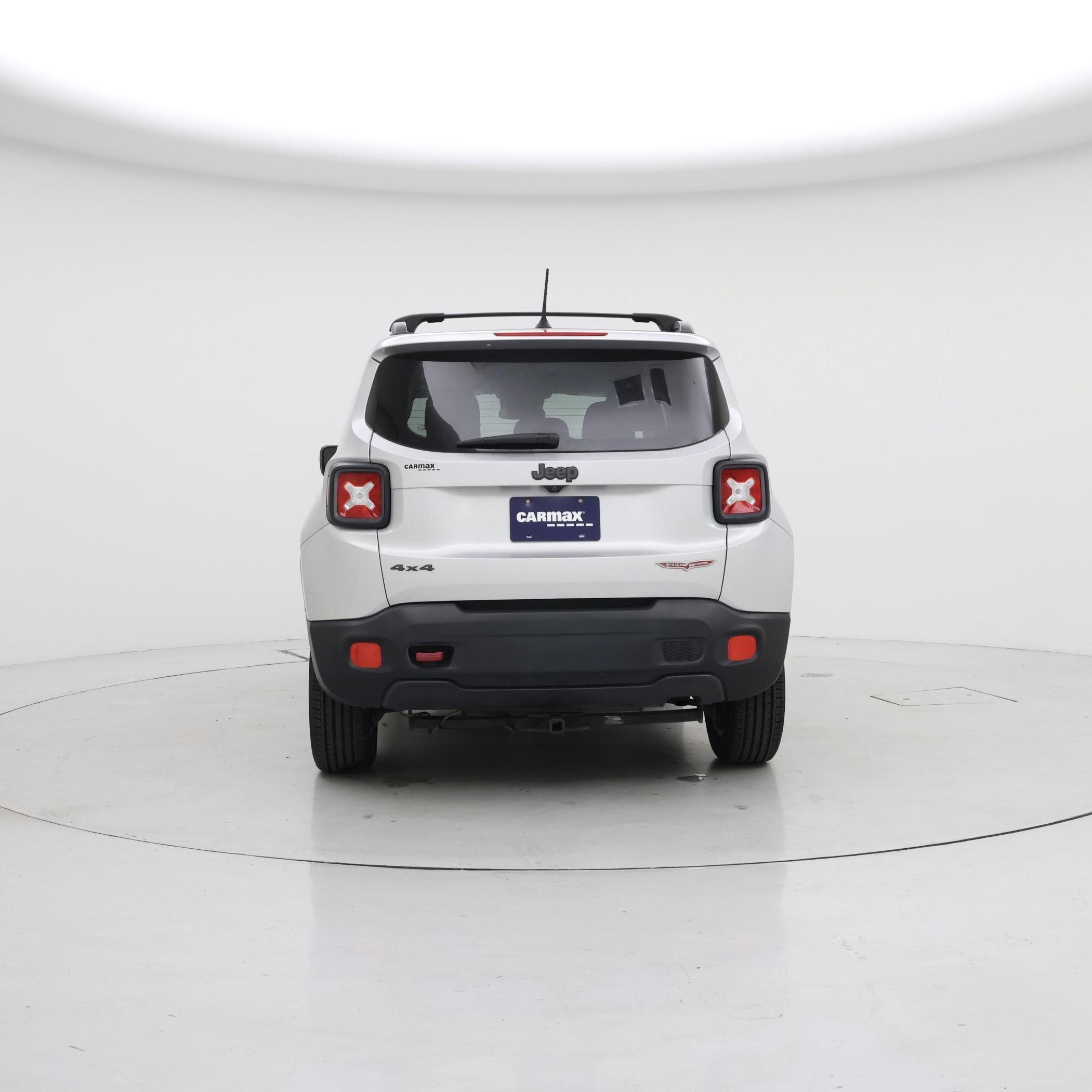 Thumbnail: 2016 Jeep Renegade - 6