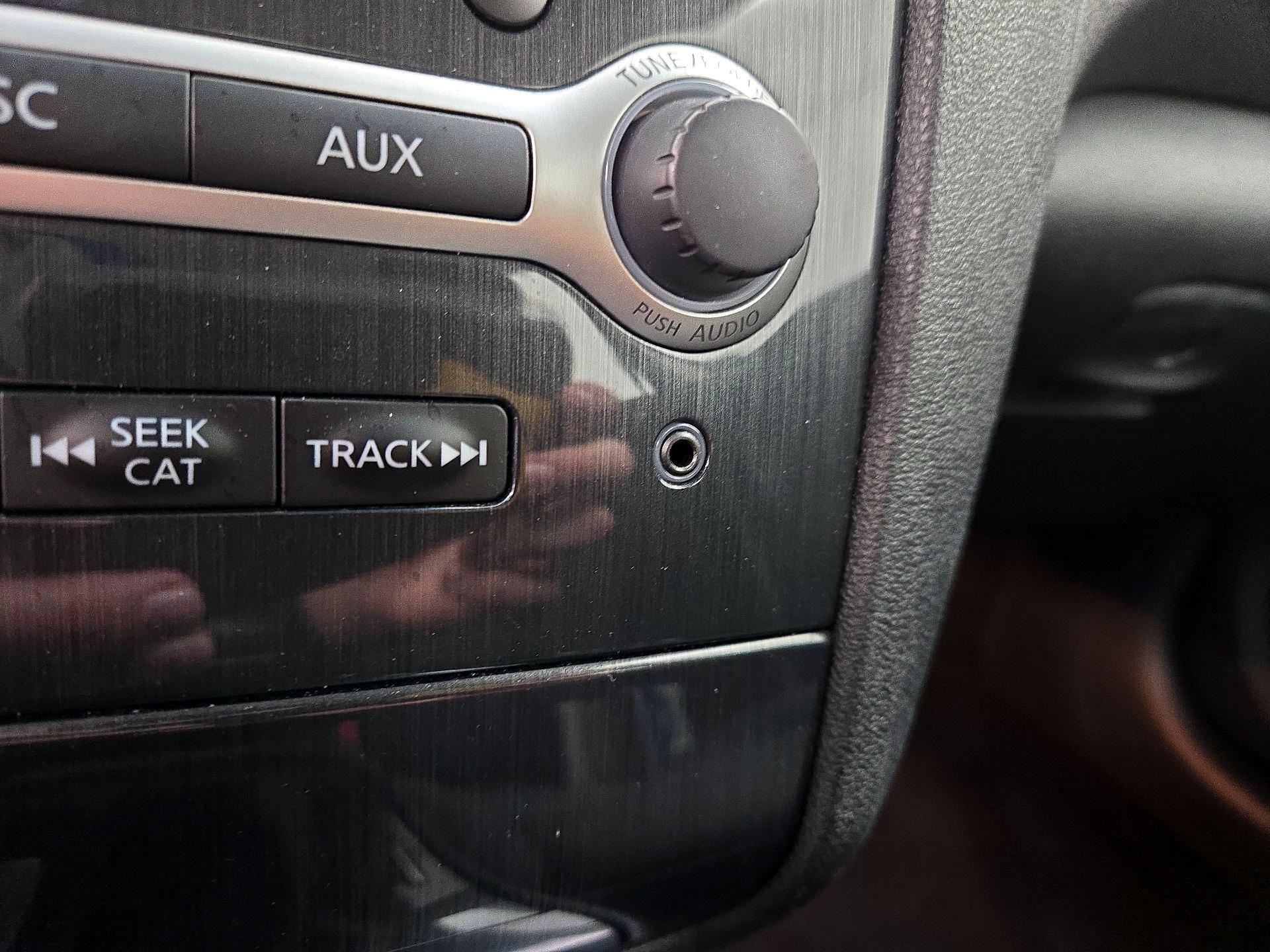 Thumbnail: 2014 Nissan Maxima - 17