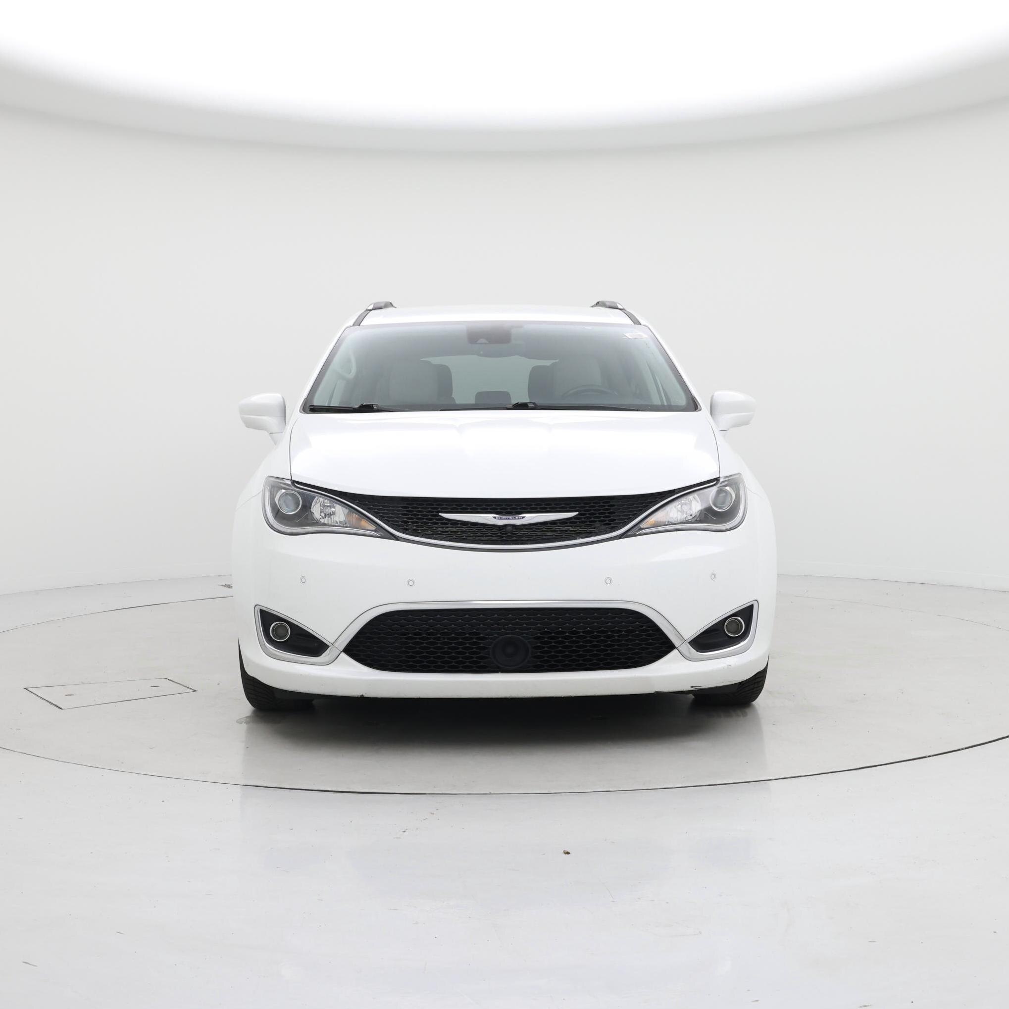 Thumbnail: 2019 Chrysler Pacifica - 5