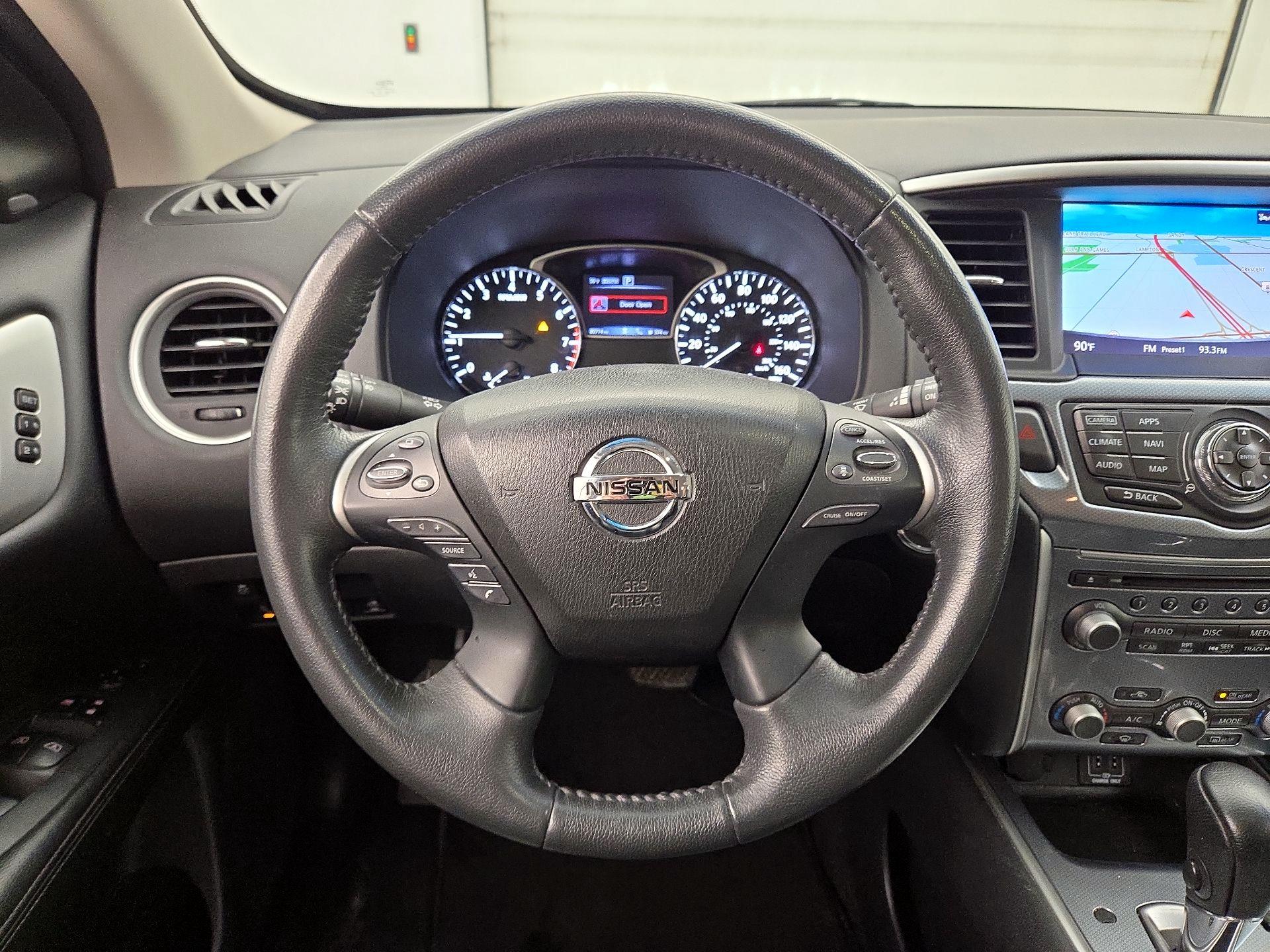 Thumbnail: 2018 Nissan Pathfinder - 10