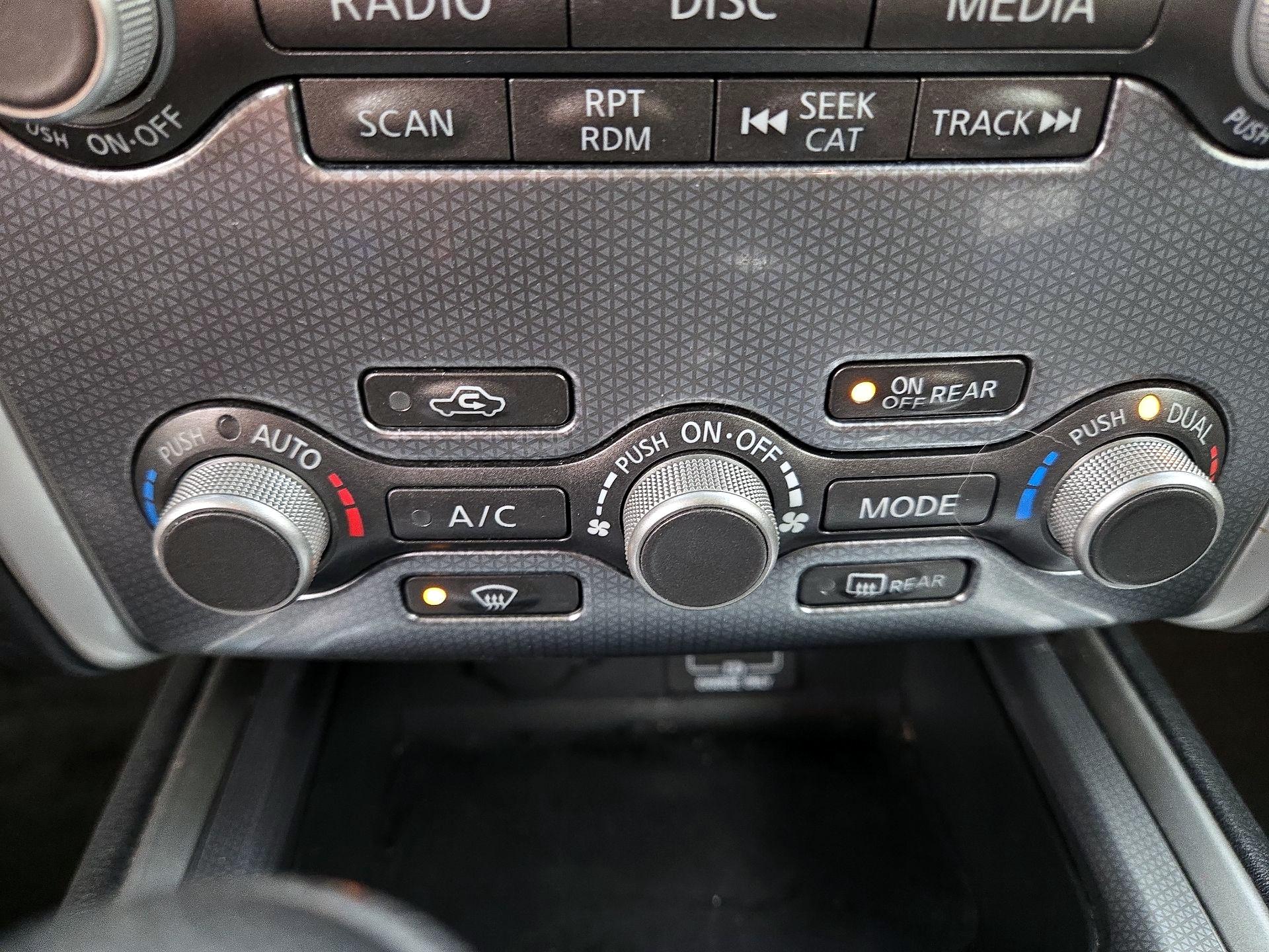 Thumbnail: 2018 Nissan Pathfinder - 17