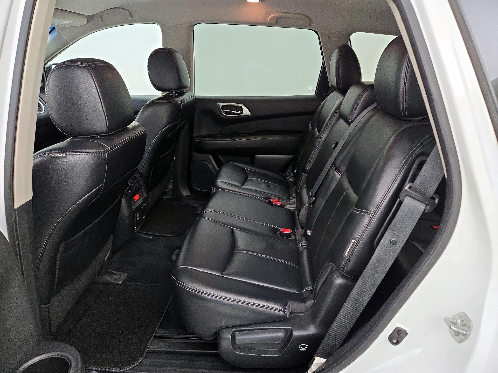 Thumbnail: 2018 Nissan Pathfinder - 20