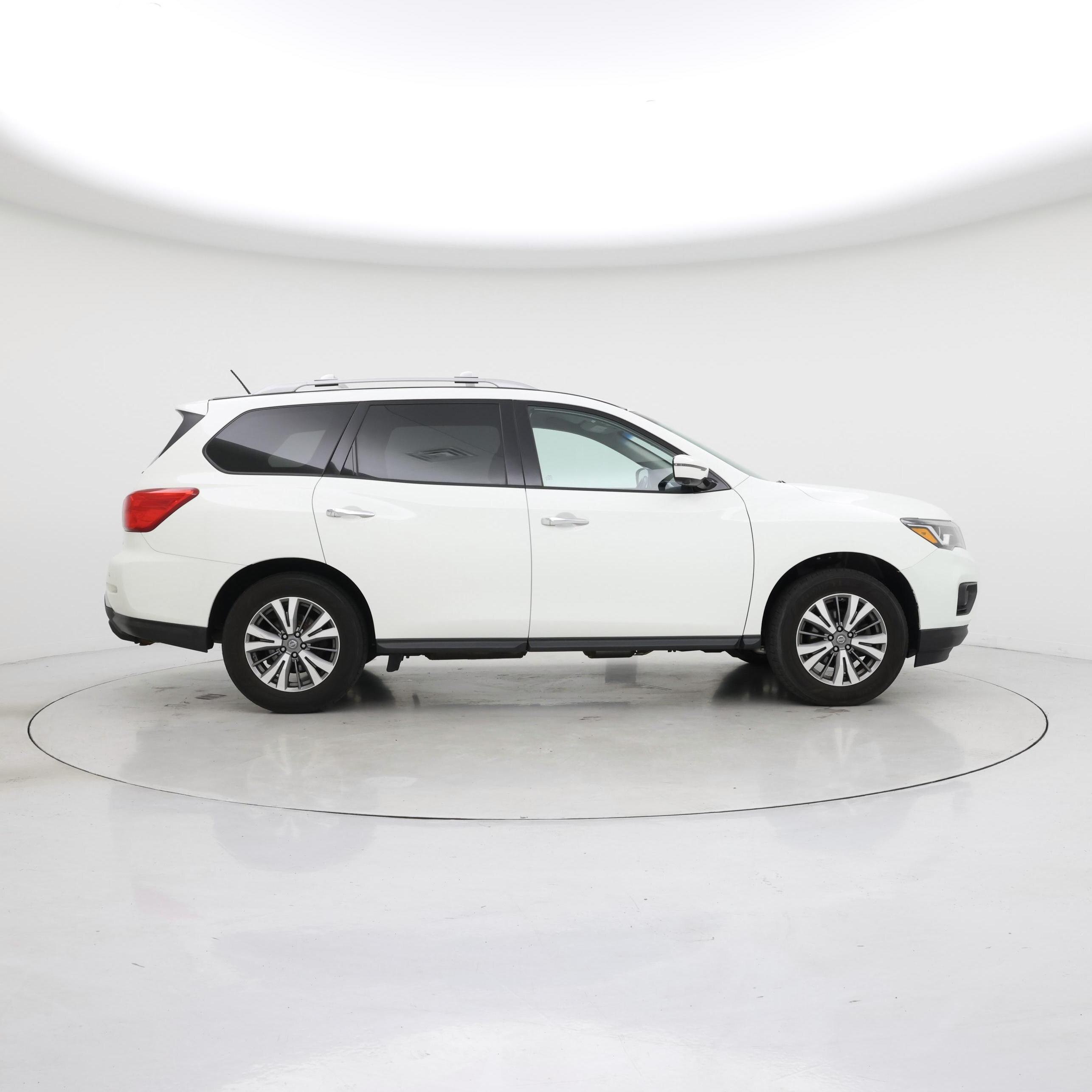 Thumbnail: 2018 Nissan Pathfinder - 7