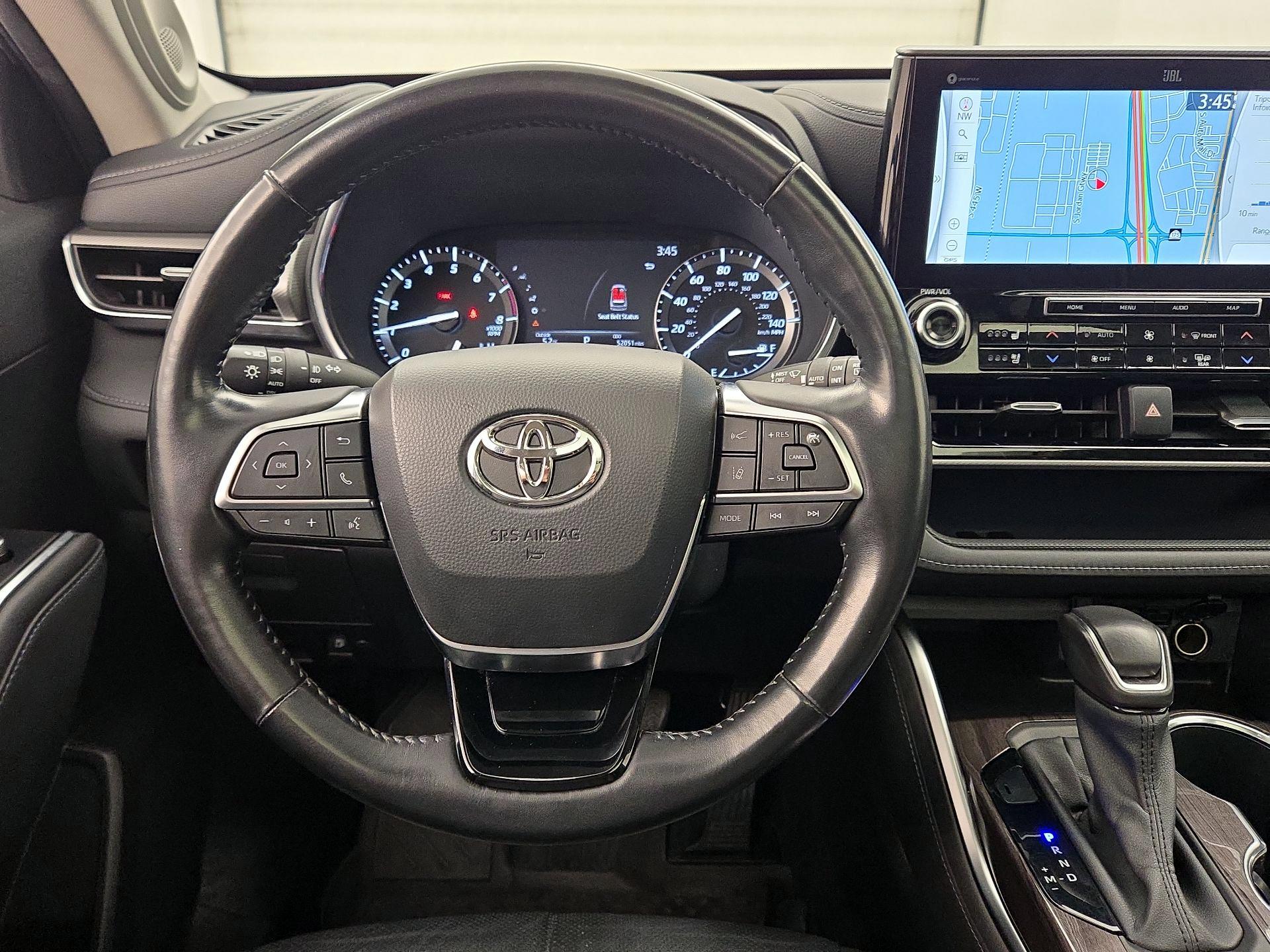 Thumbnail: 2020 Toyota Highlander - 10