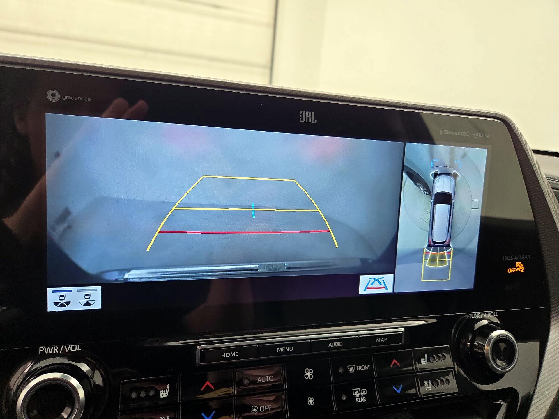 Thumbnail: 2020 Toyota Highlander - 15