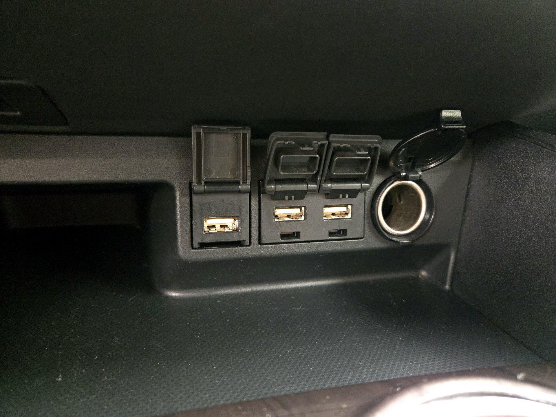 Thumbnail: 2020 Toyota Highlander - 19