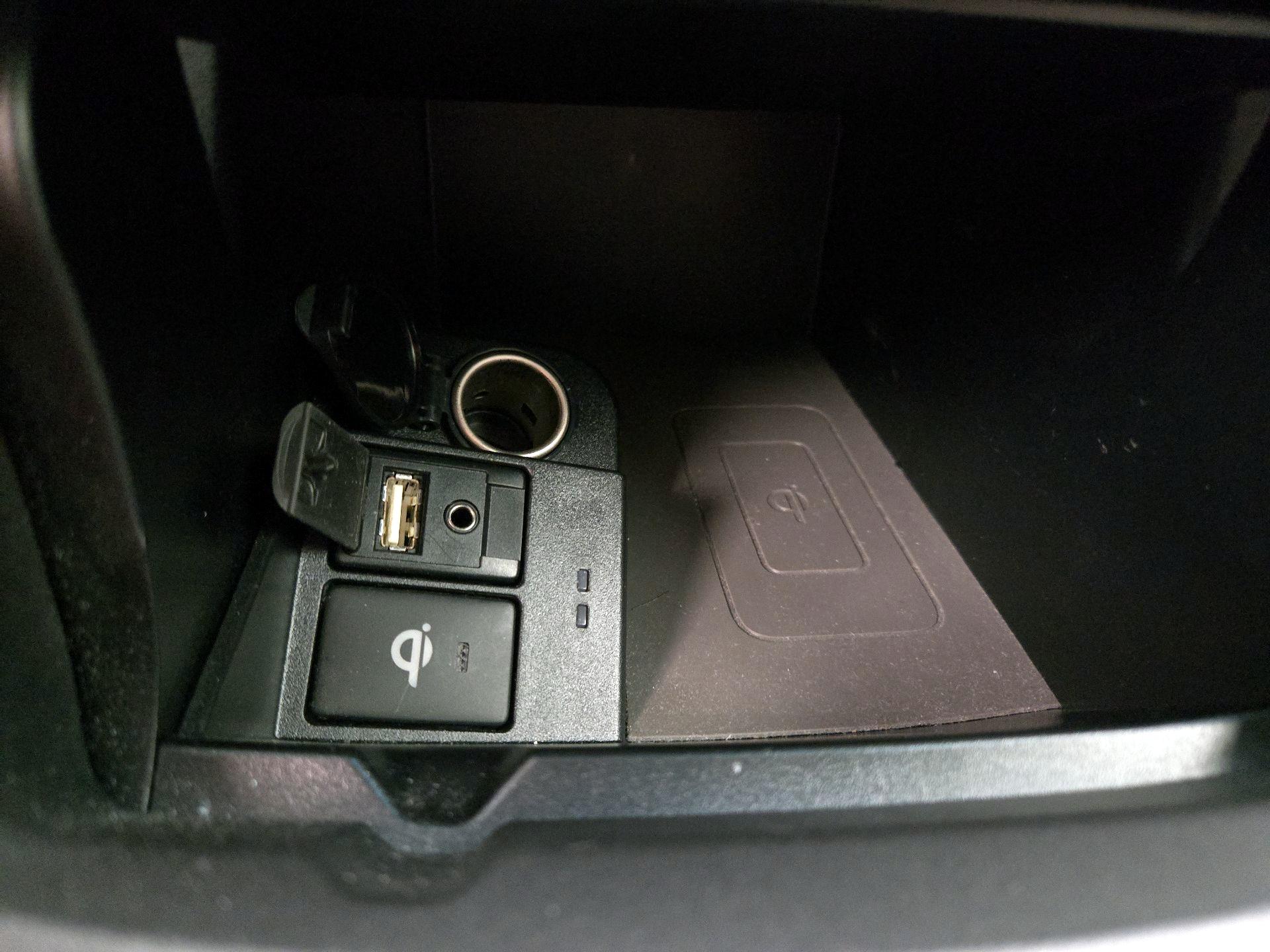 Thumbnail: 2017 Toyota Camry - 18