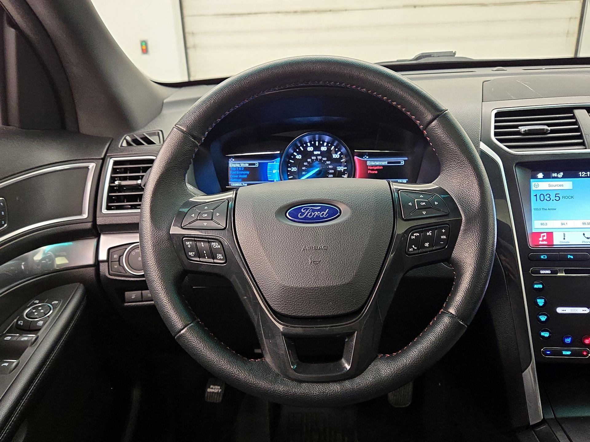 Thumbnail: 2017 Ford Explorer - 10