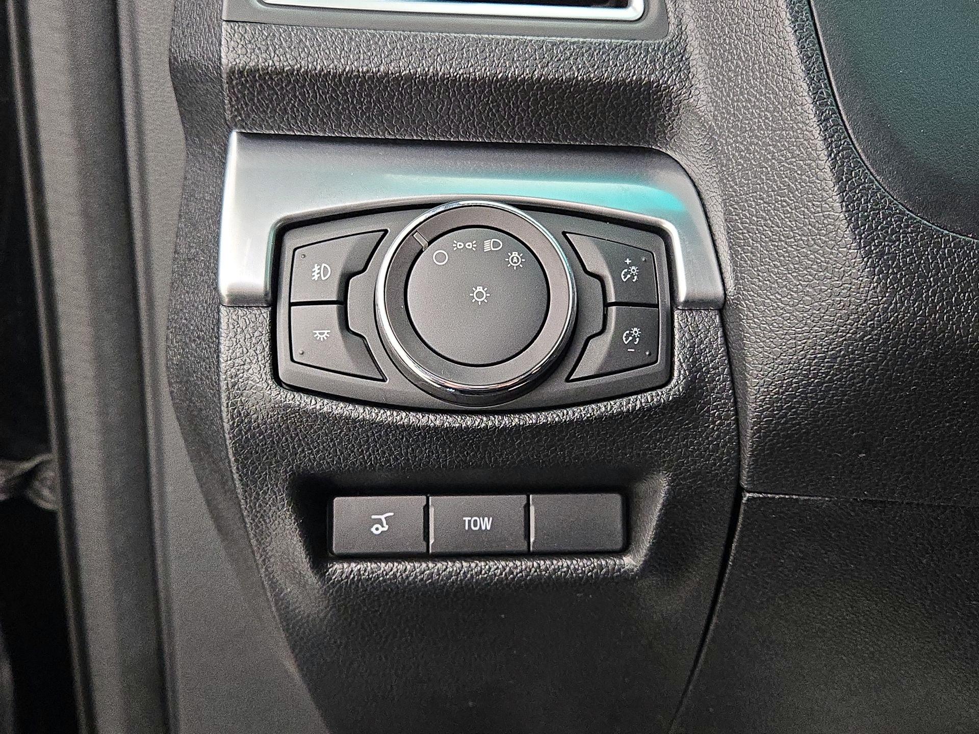 Thumbnail: 2017 Ford Explorer - 13