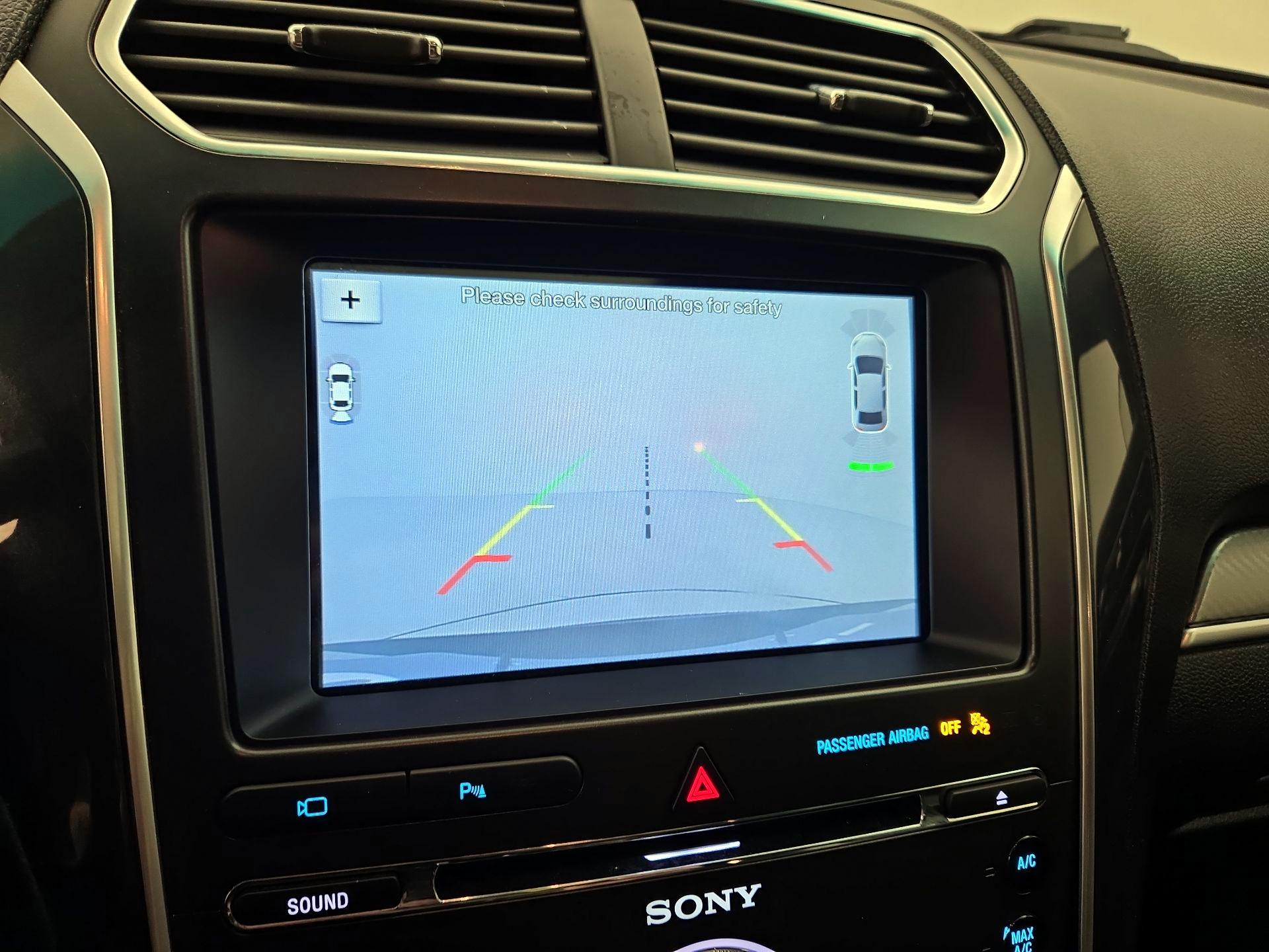 Thumbnail: 2017 Ford Explorer - 15