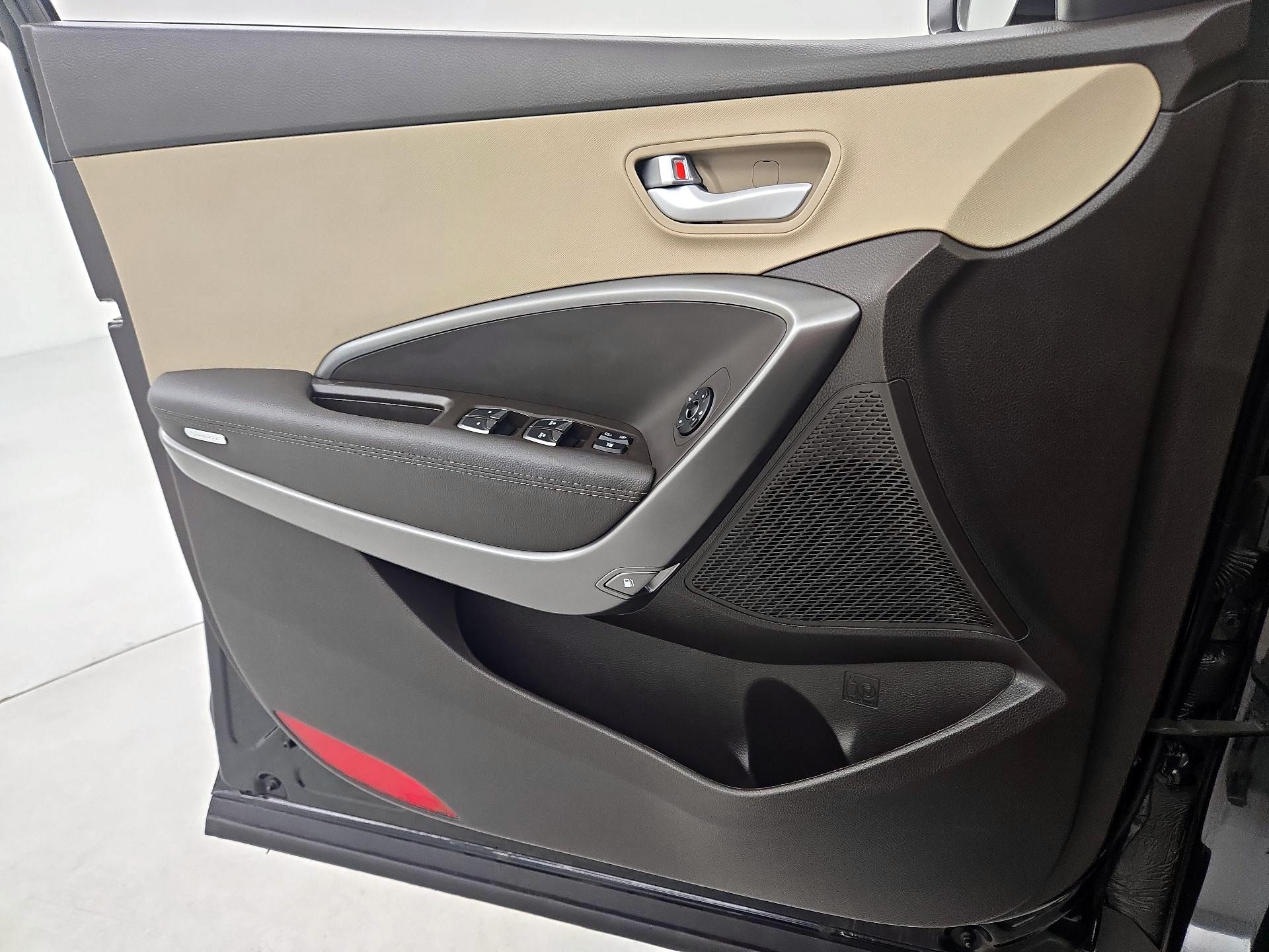 Thumbnail: 2018 Hyundai Santa Fe - 12