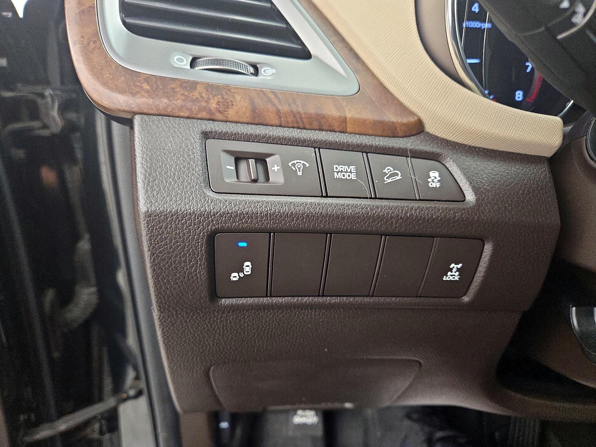 Thumbnail: 2018 Hyundai Santa Fe - 13