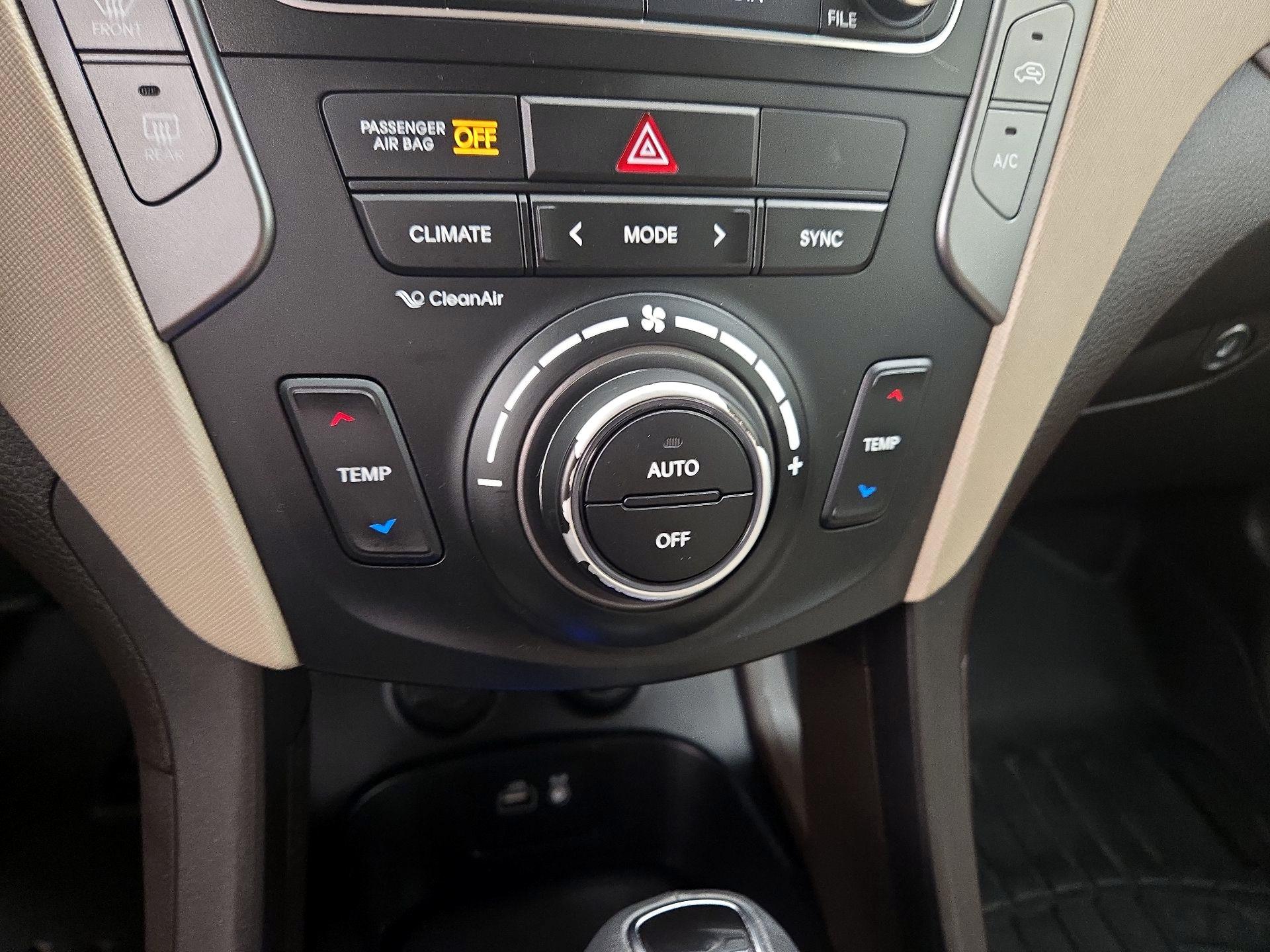 Thumbnail: 2018 Hyundai Santa Fe - 16